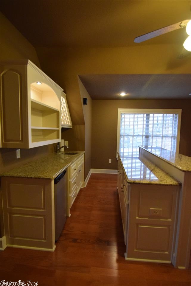 HURRICANE LAKE EST - Residential