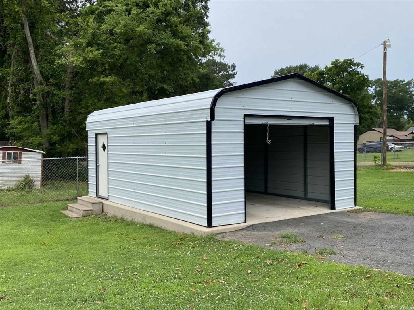 Hill Crest - Residential Lease