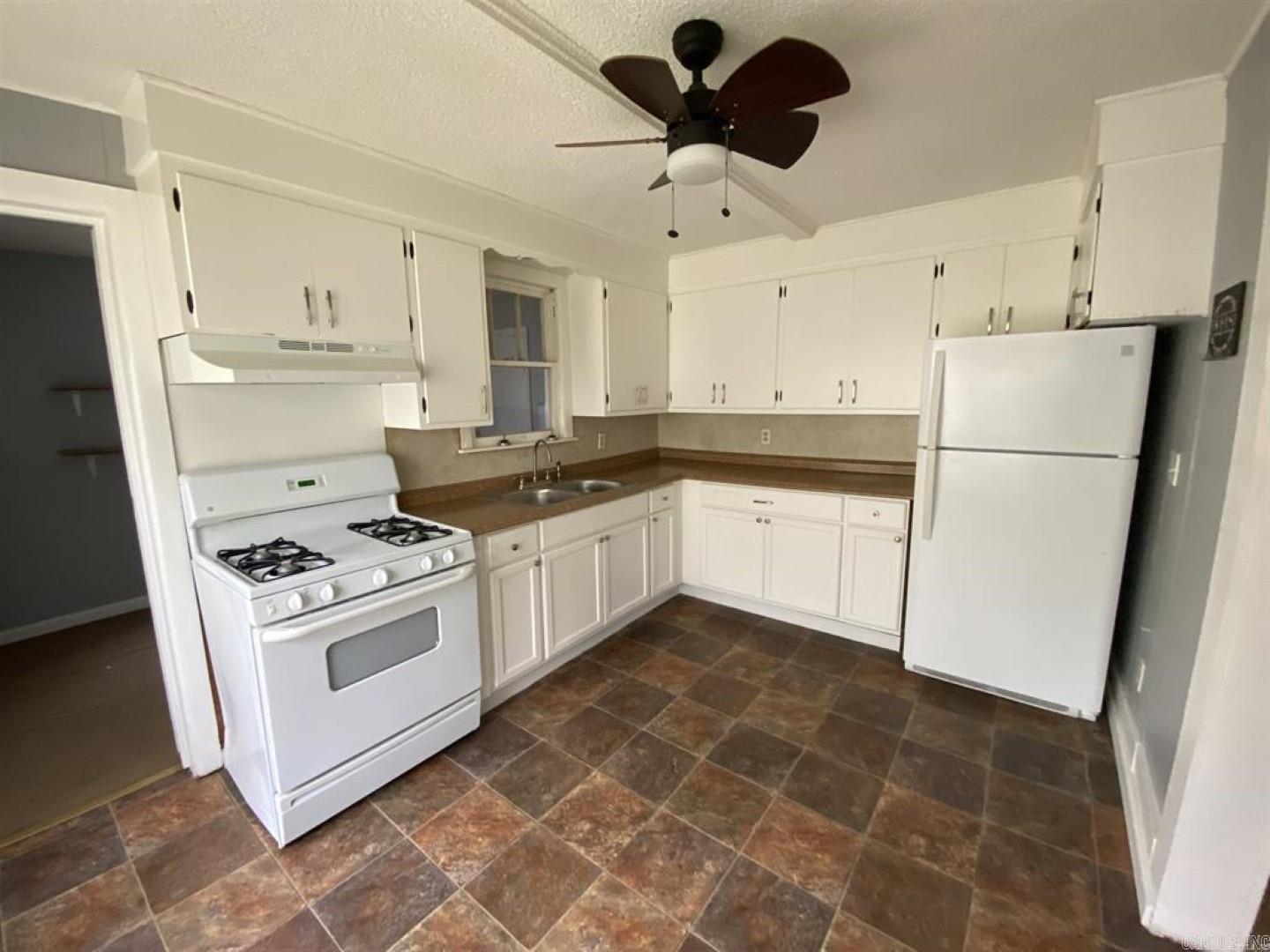 Hill Crest - Residential Lease