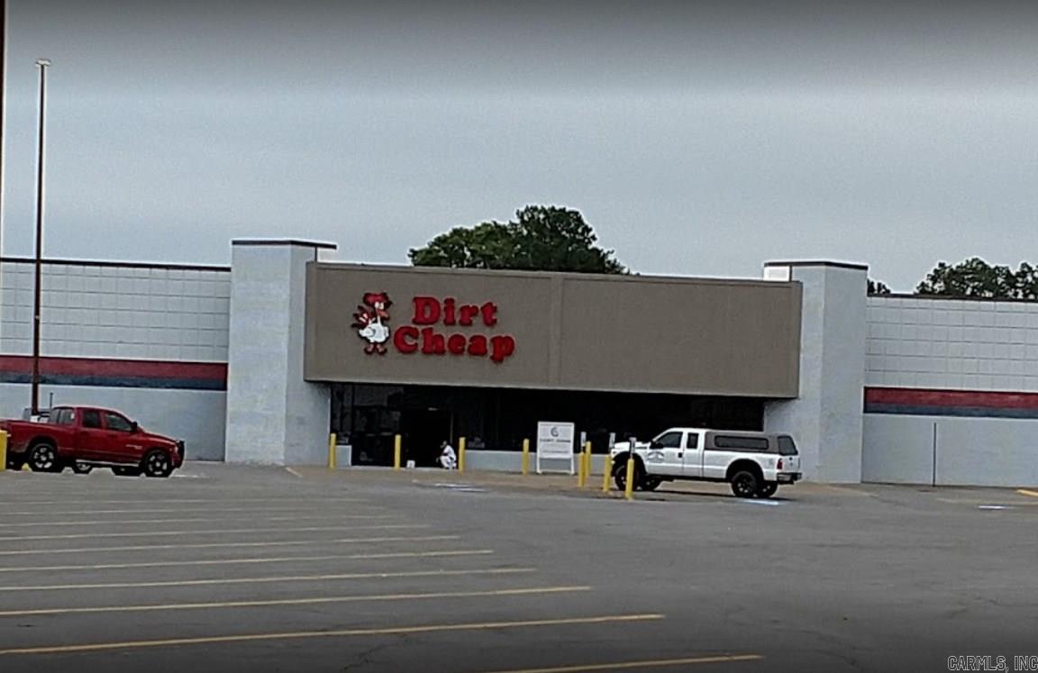 Former Xerox building available for lease