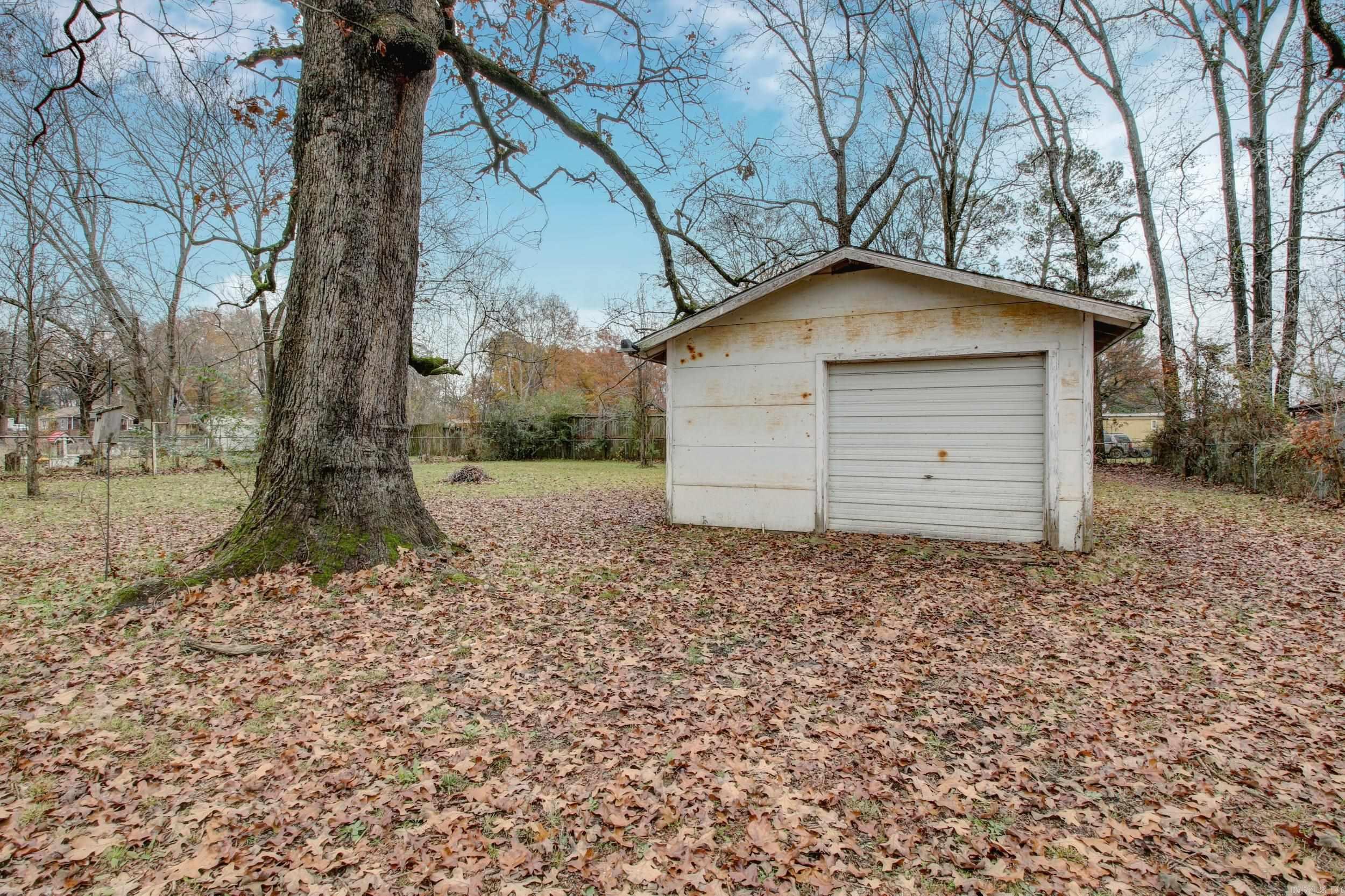 Oak Dale - Residential Lease