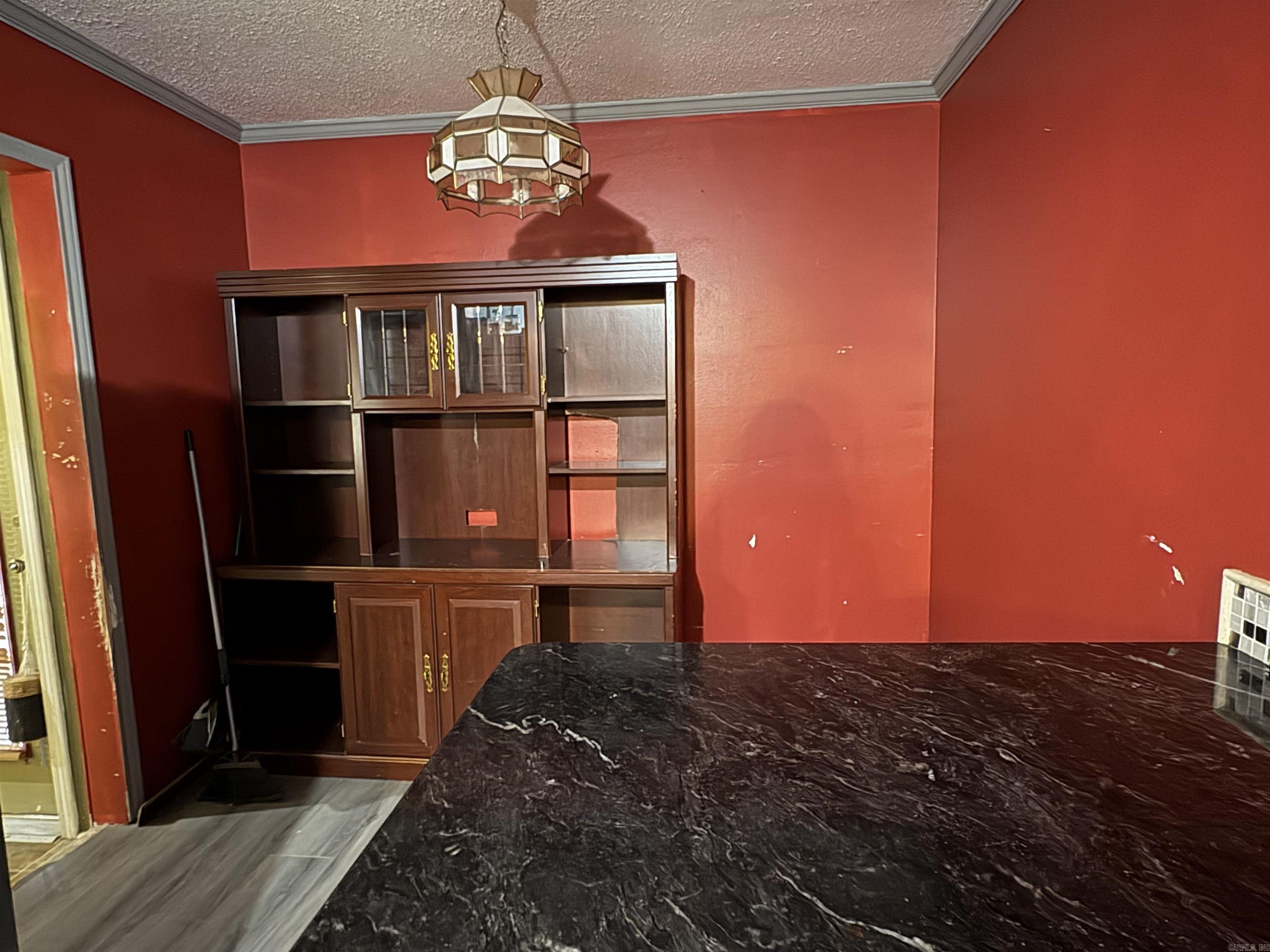 TANGLEWOOD HTS - Residential