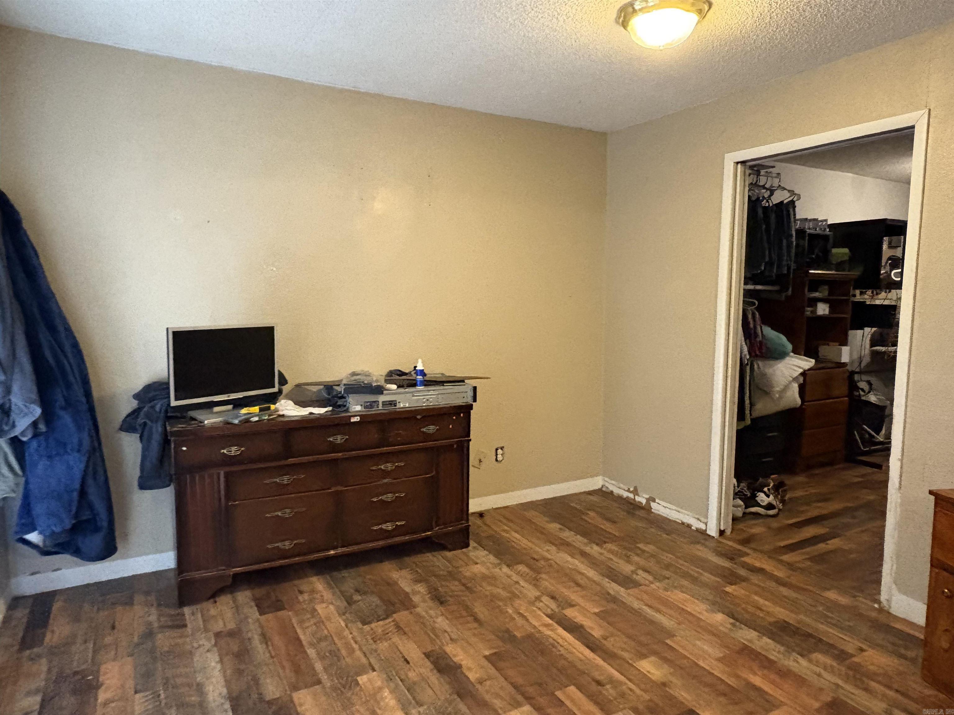 TANGLEWOOD HTS - Residential