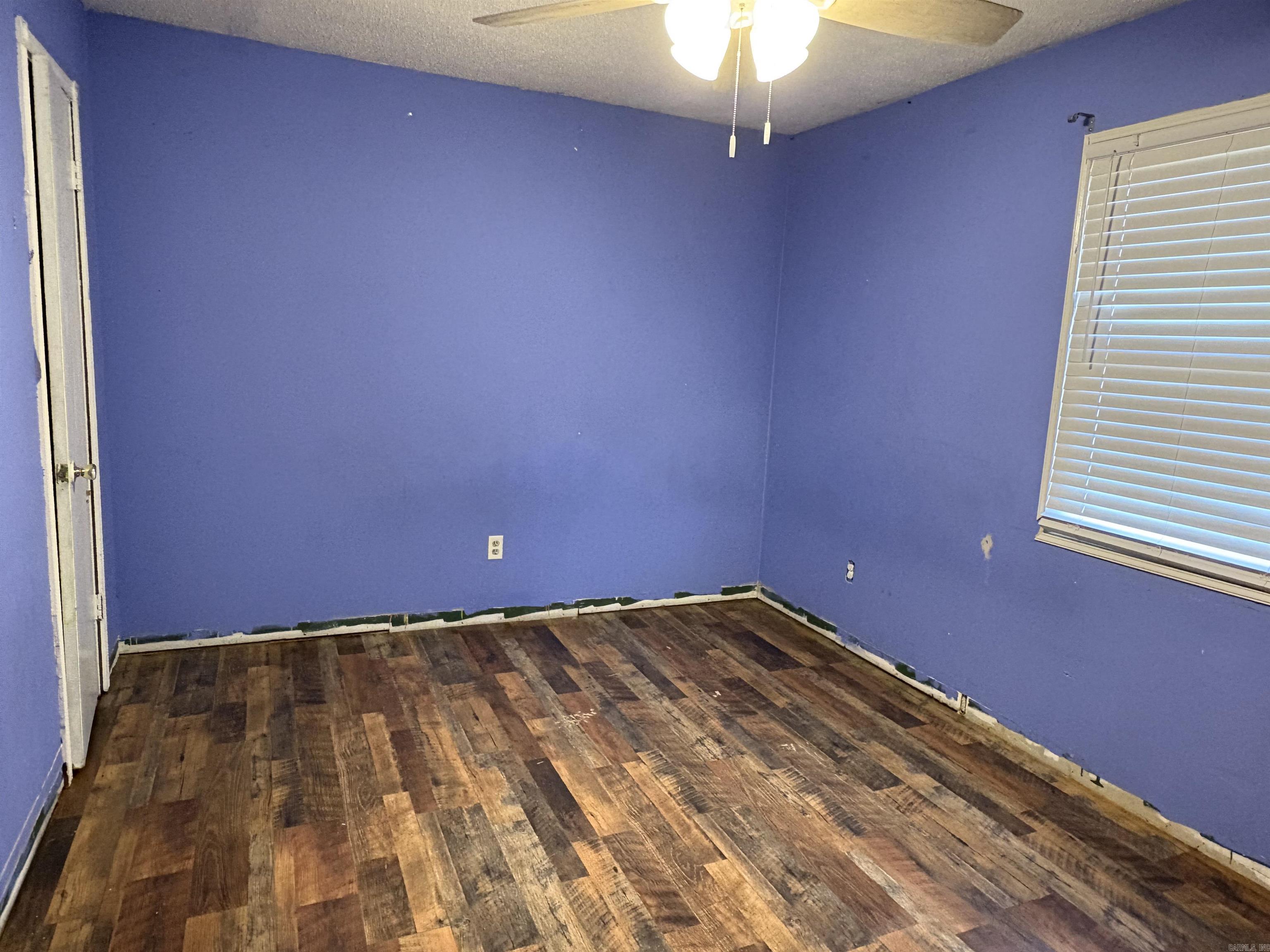 TANGLEWOOD HTS - Residential