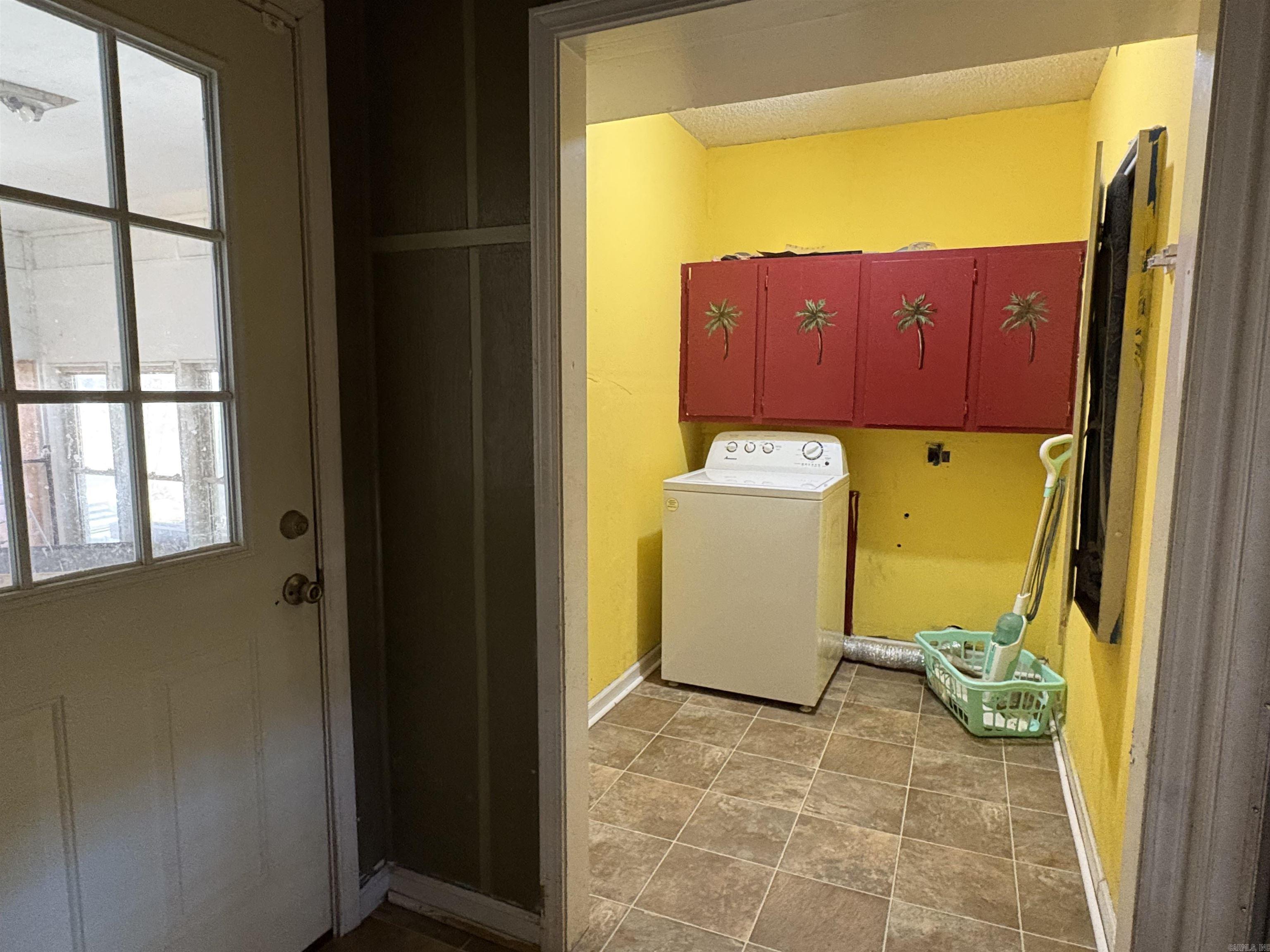 TANGLEWOOD HTS - Residential