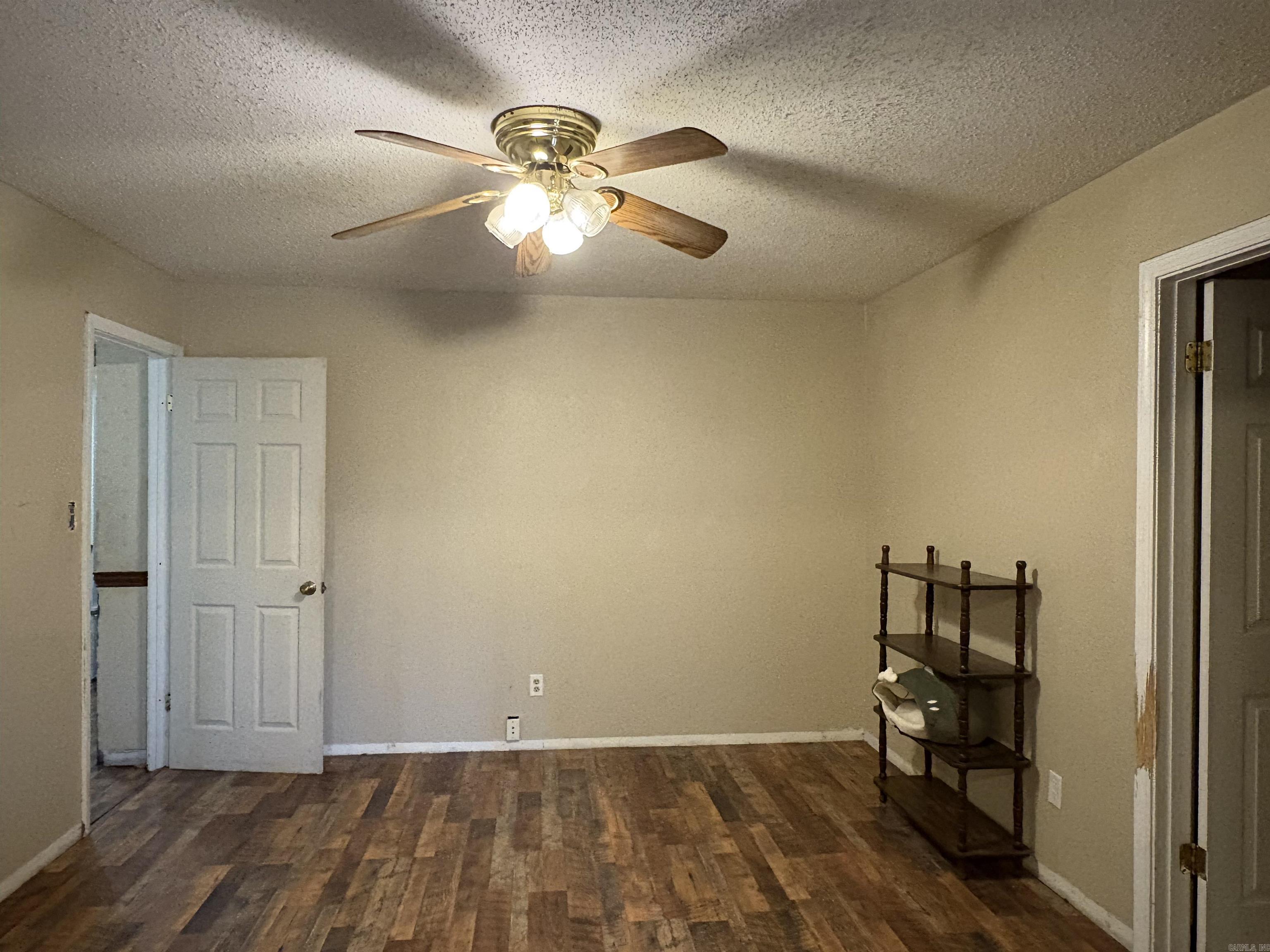 TANGLEWOOD HTS - Residential