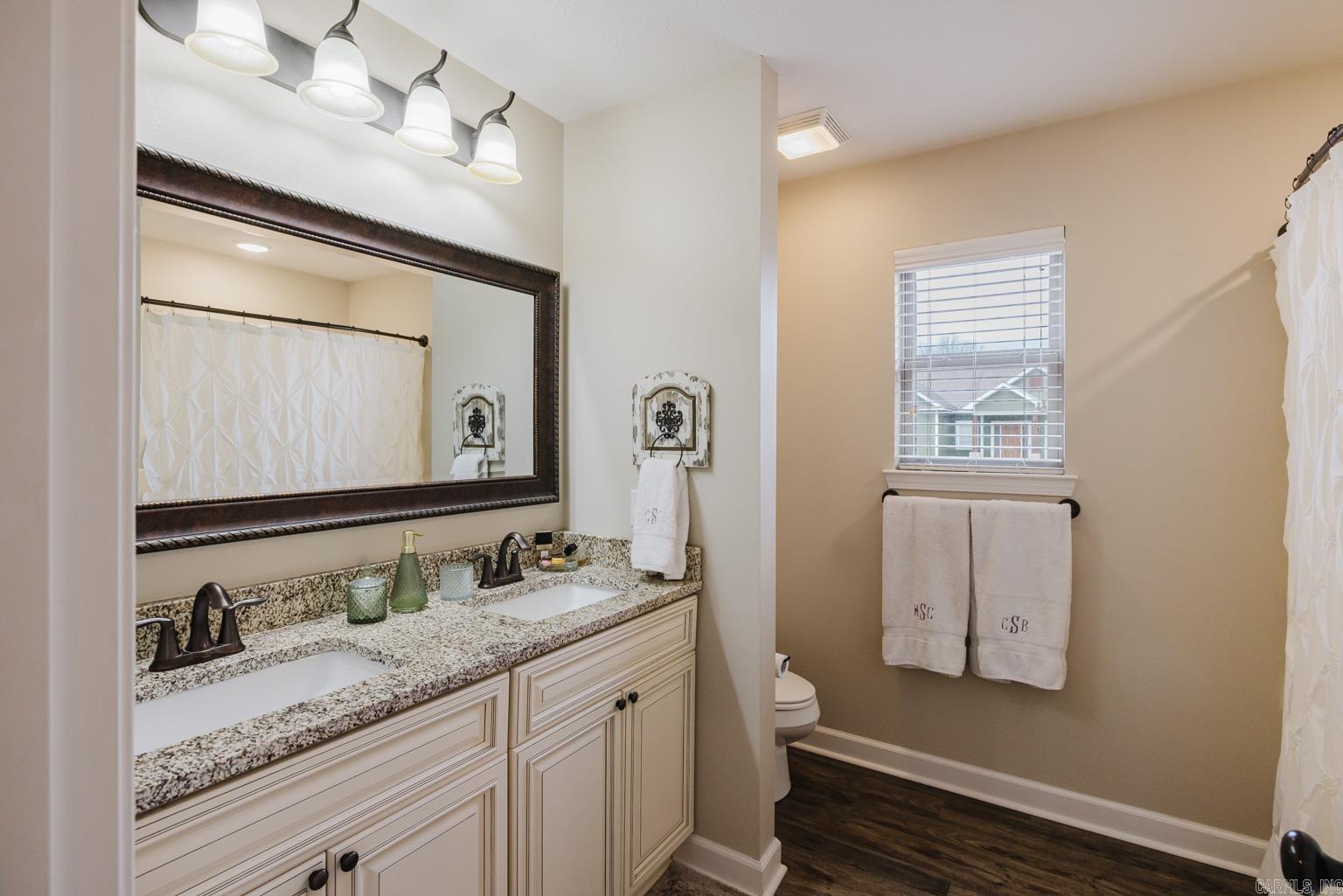 Makenna Cove - Residential