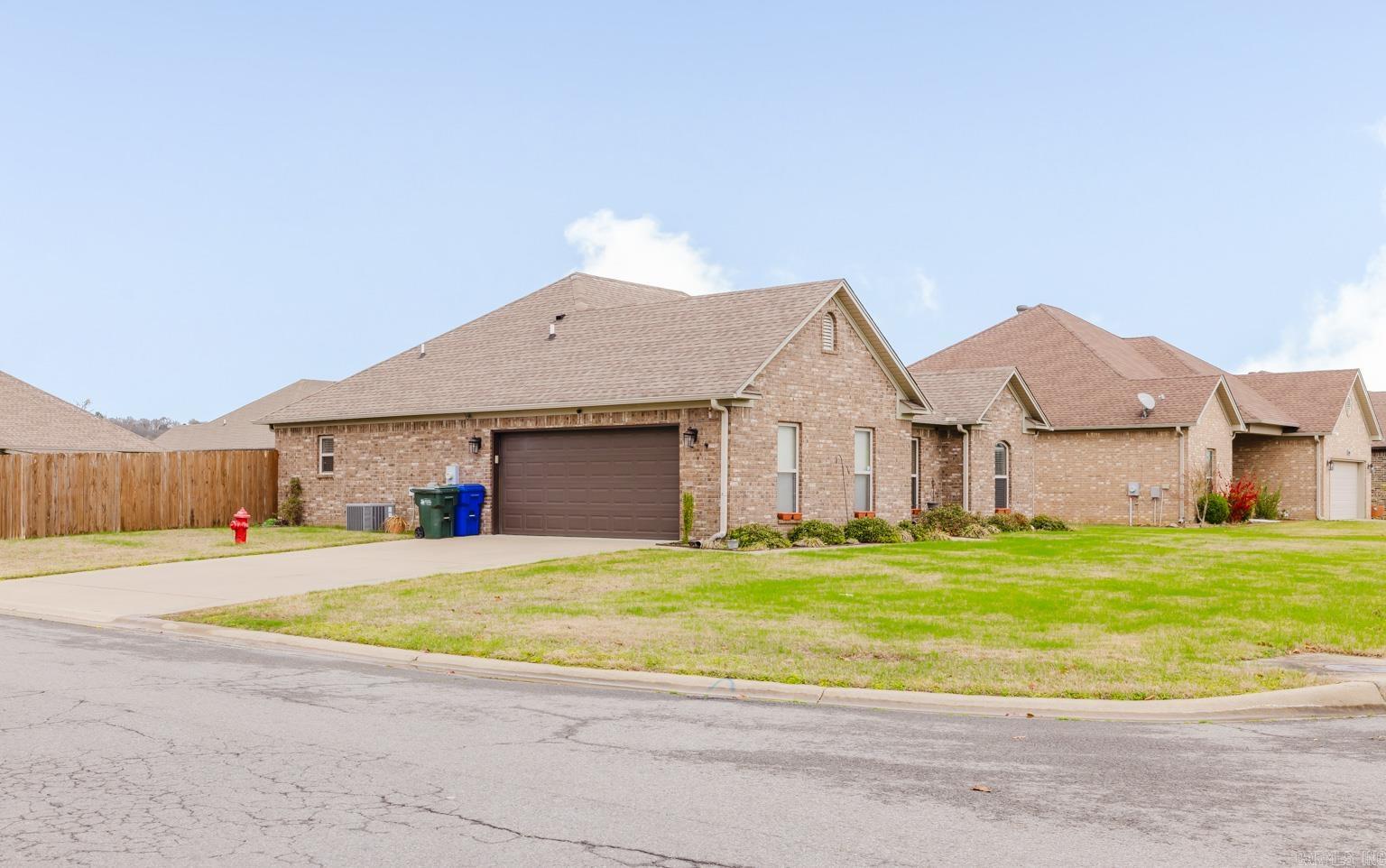 Makenna Cove - Residential