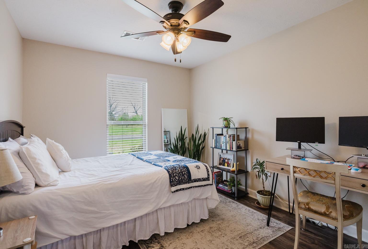 Makenna Cove - Residential