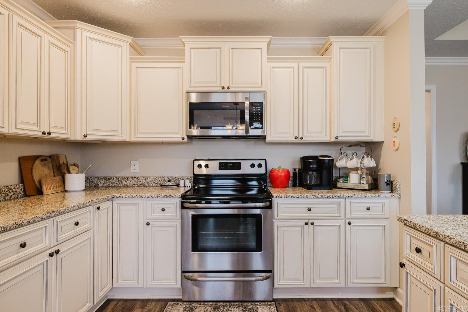 Makenna Cove - Residential