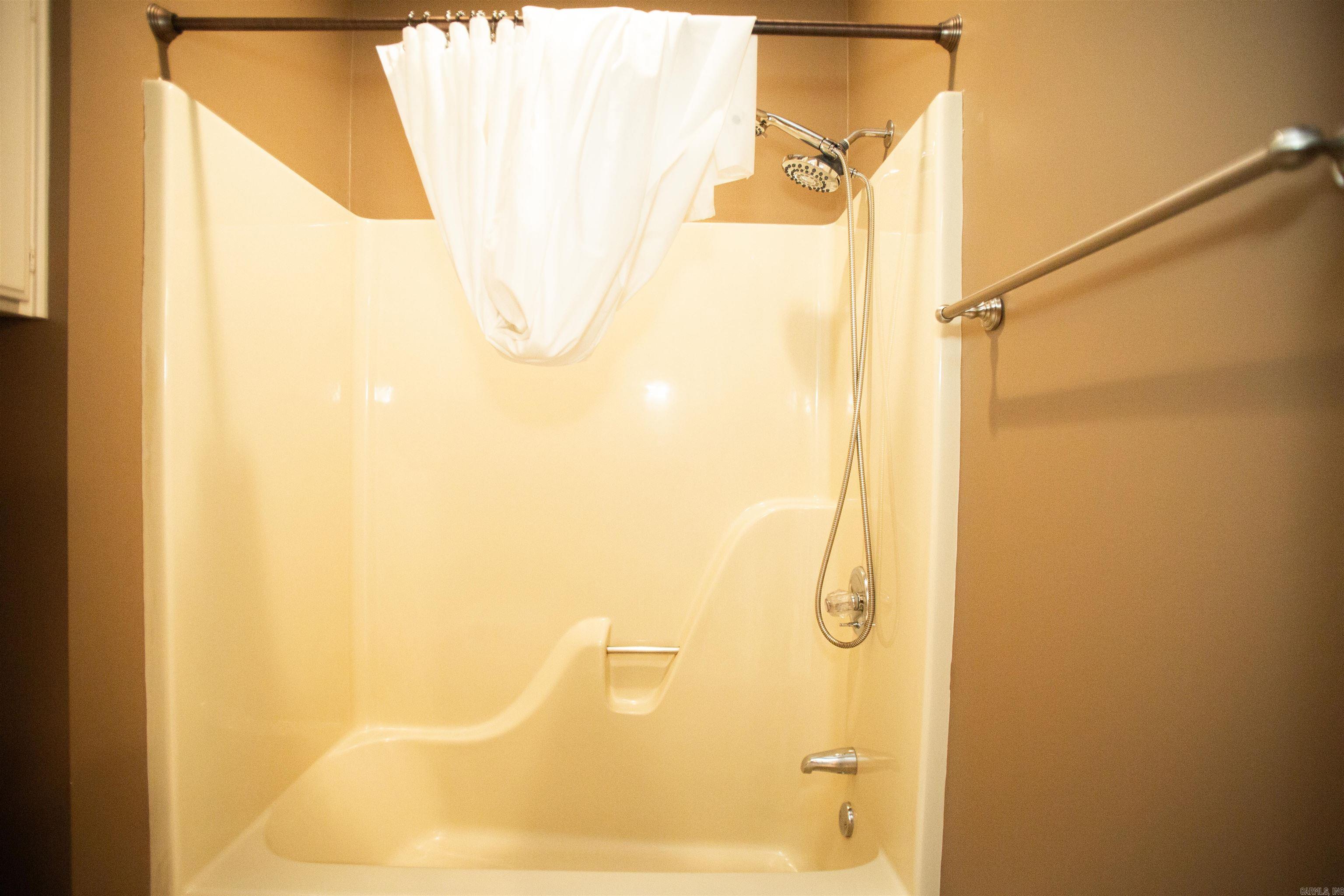 St Charles Add - Residential Lease