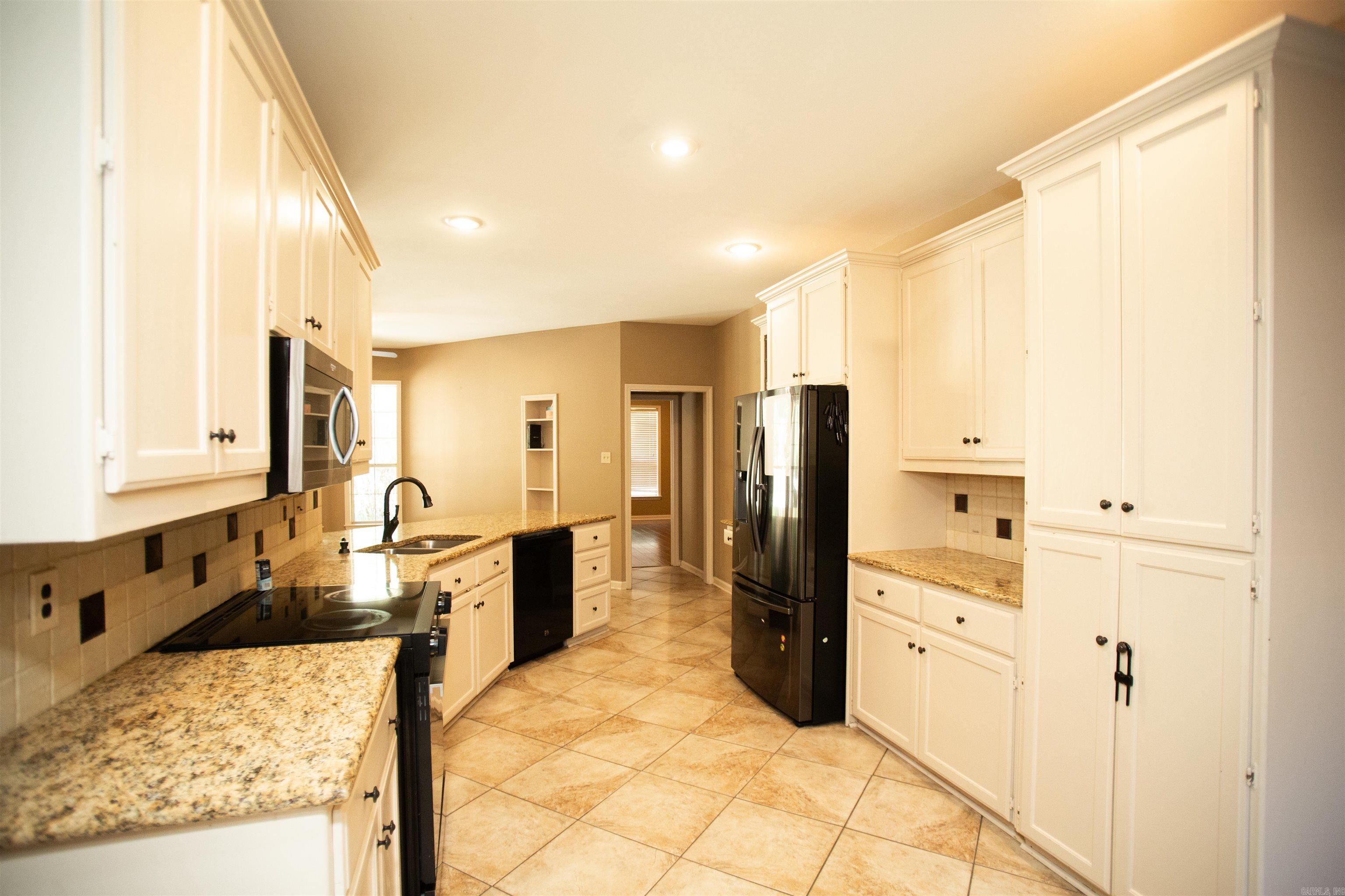 St Charles Add - Residential Lease