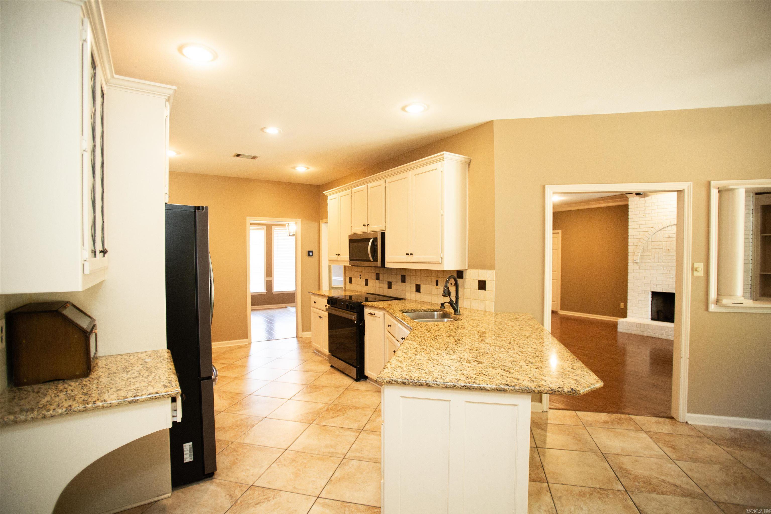 St Charles Add - Residential Lease
