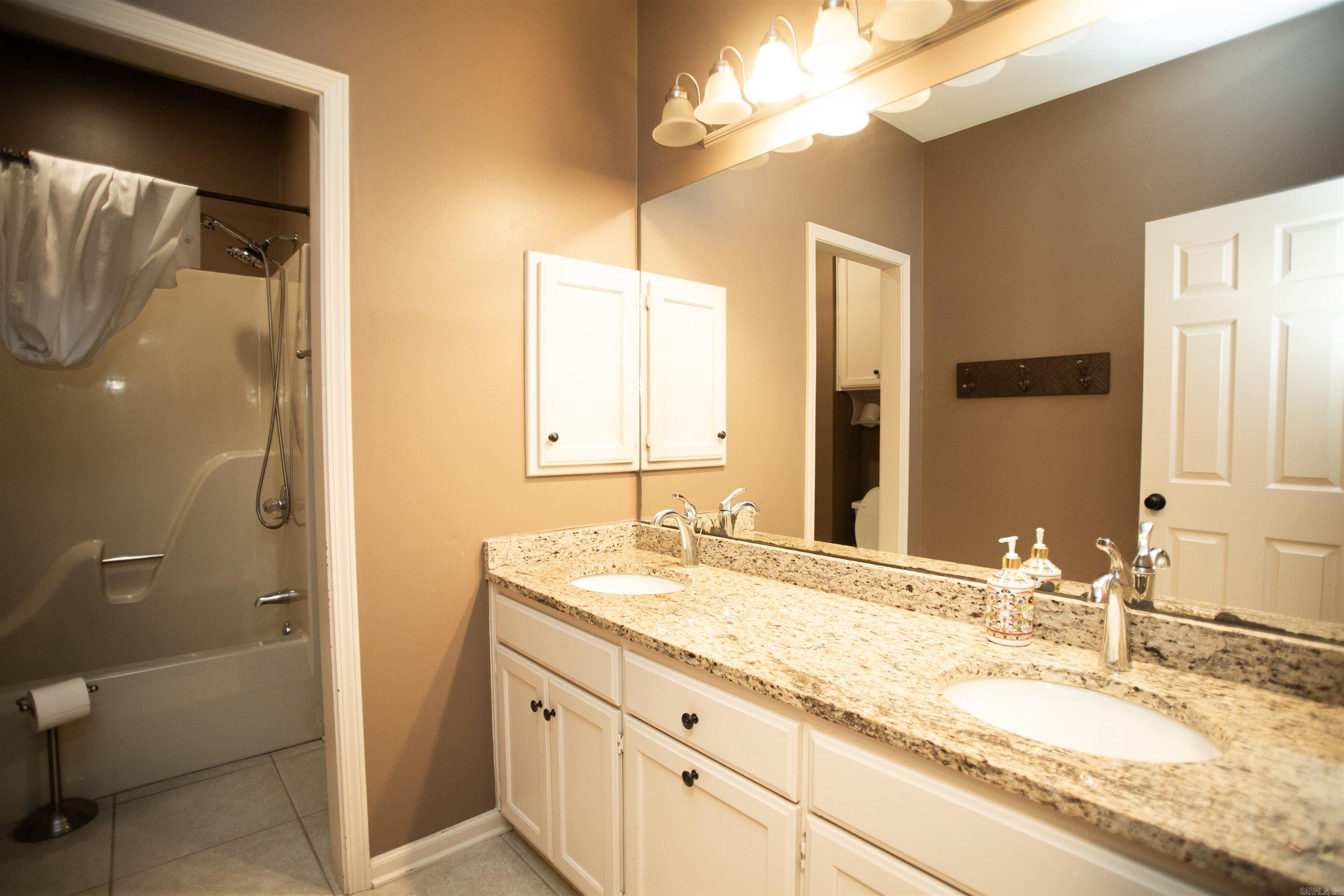 St Charles Add - Residential Lease