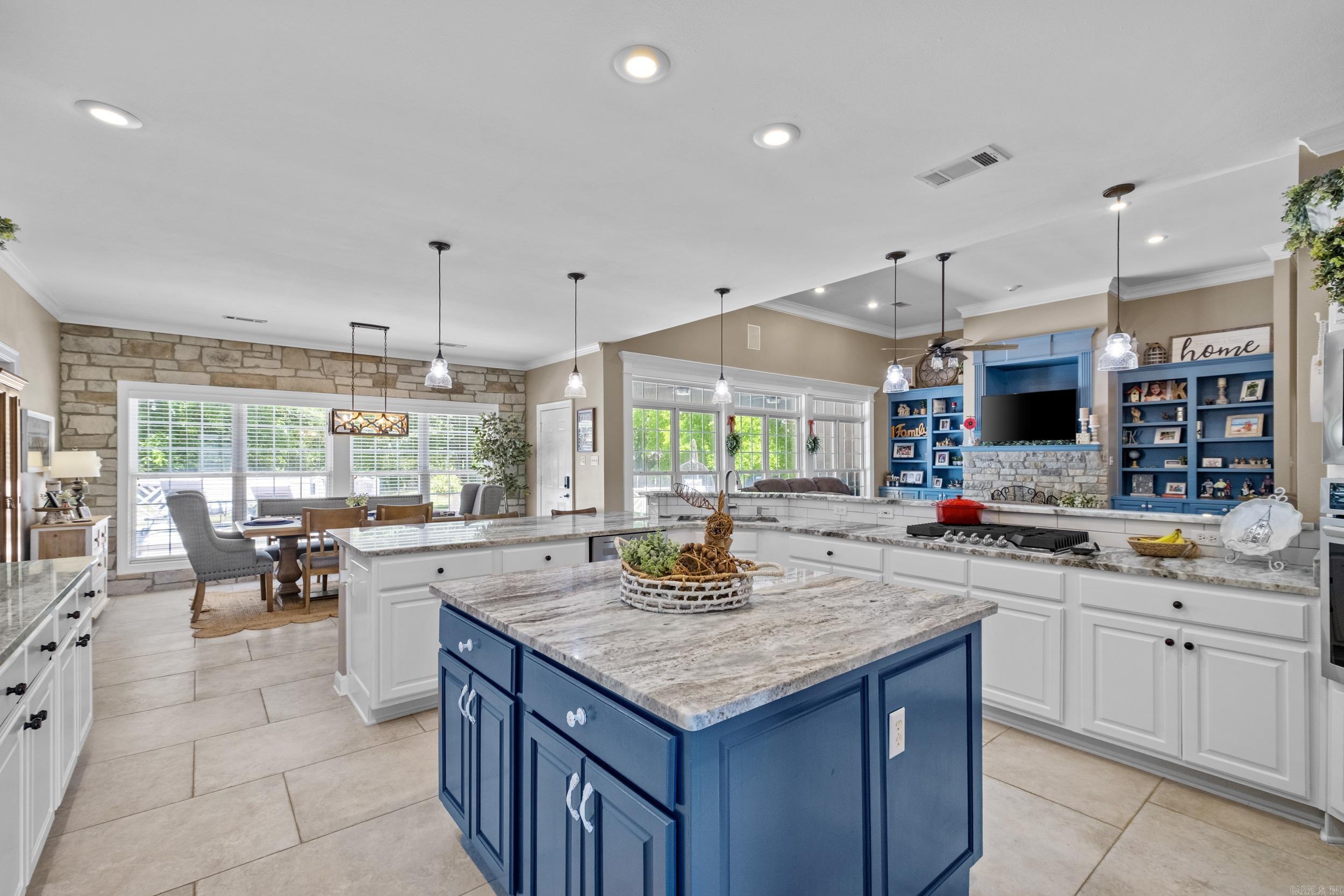 STONERIDGE ESTATES - Residential