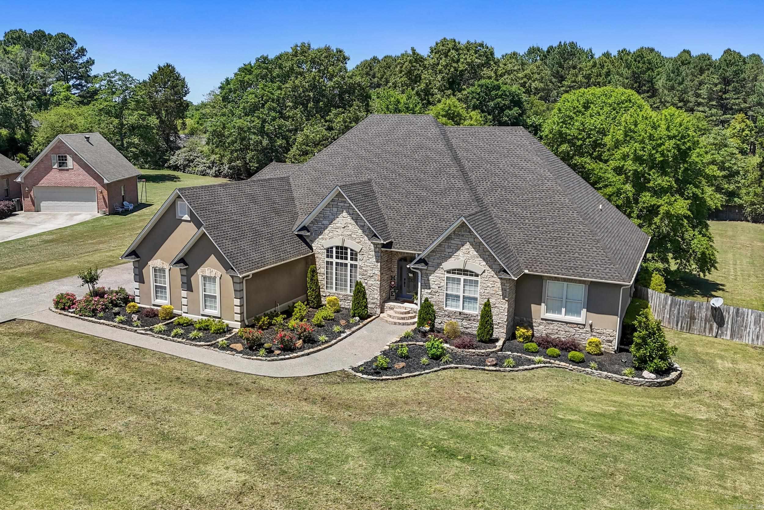 STONERIDGE ESTATES - Residential