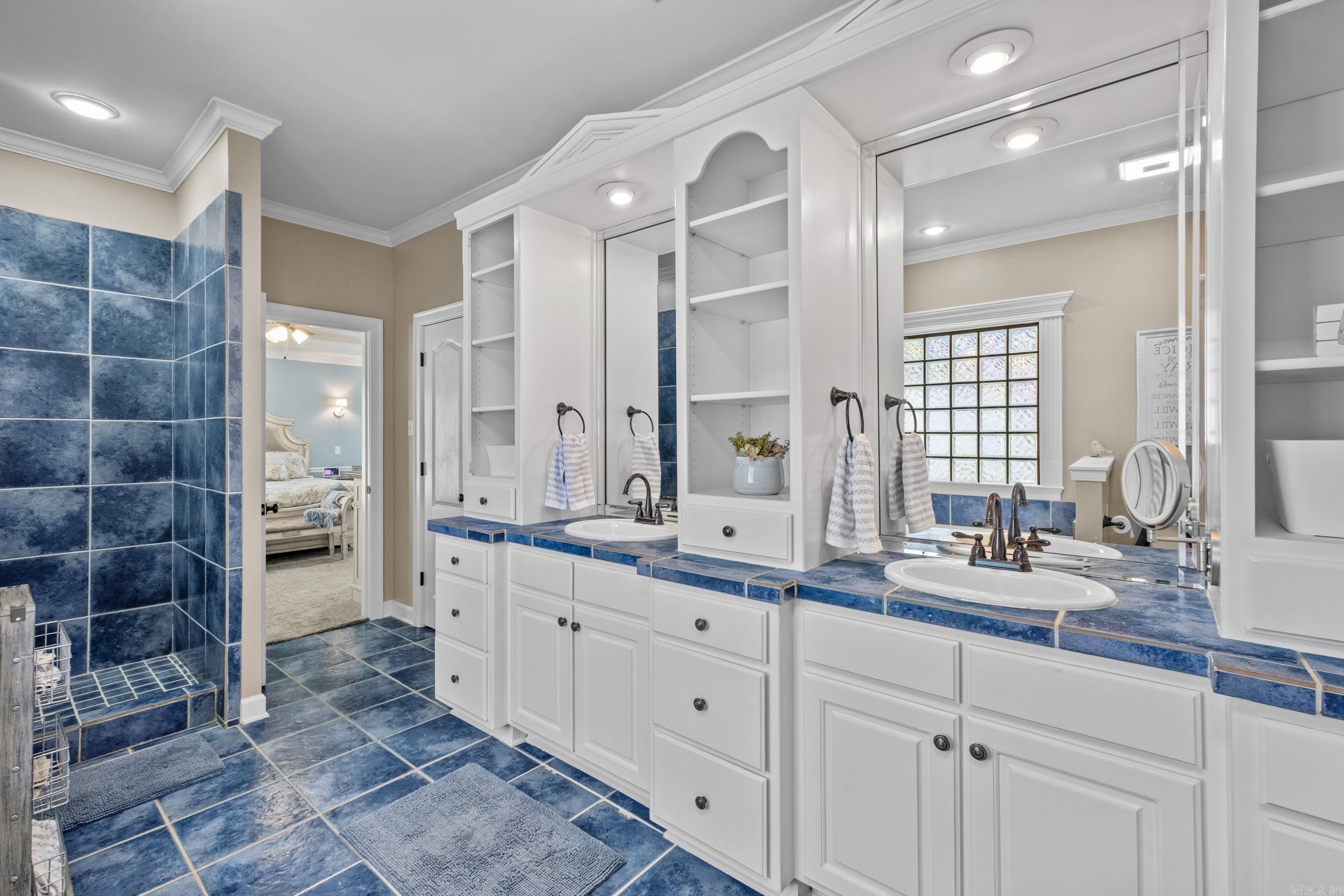 STONERIDGE ESTATES - Residential