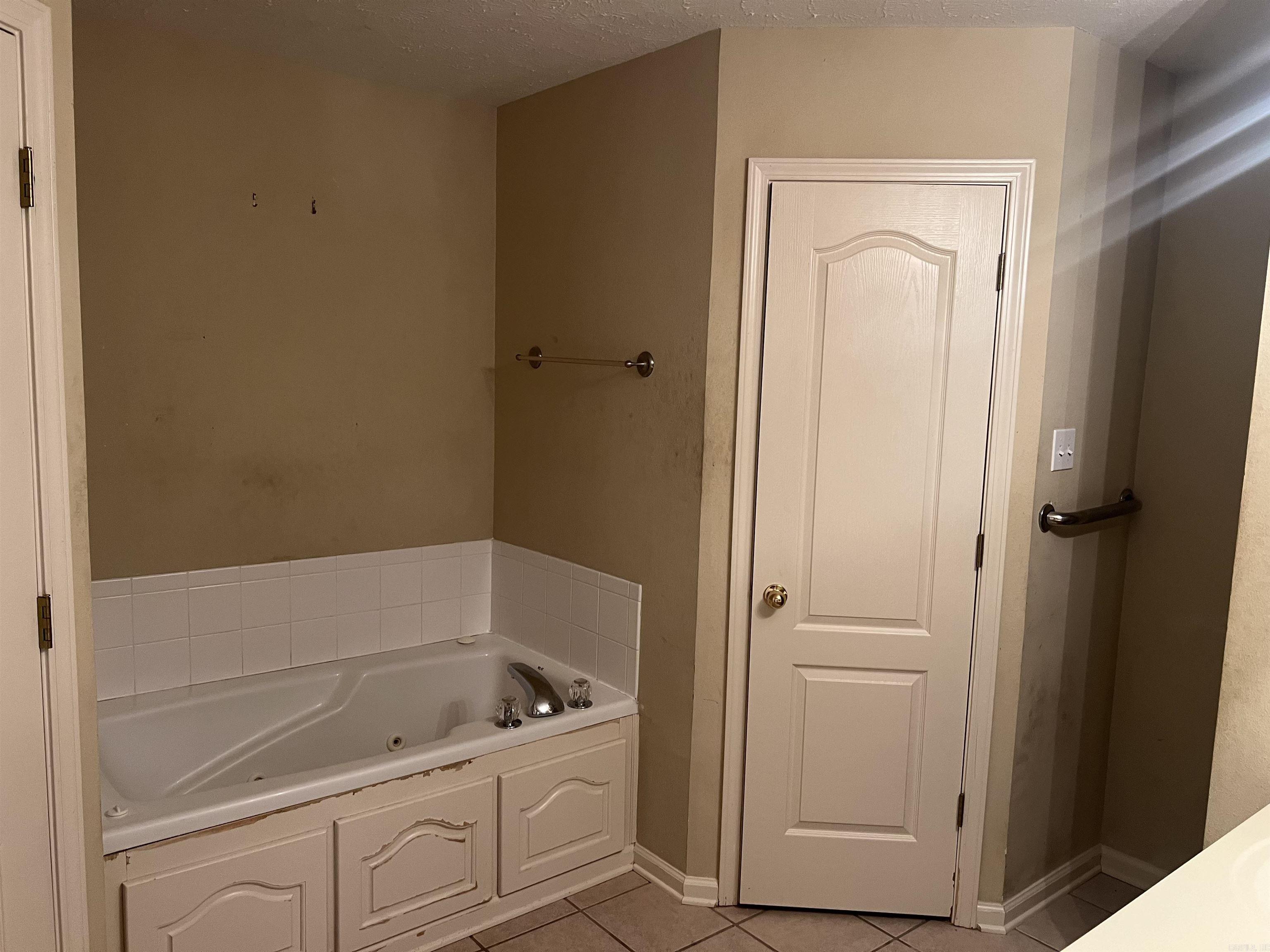 SMITHFIELD - Residential