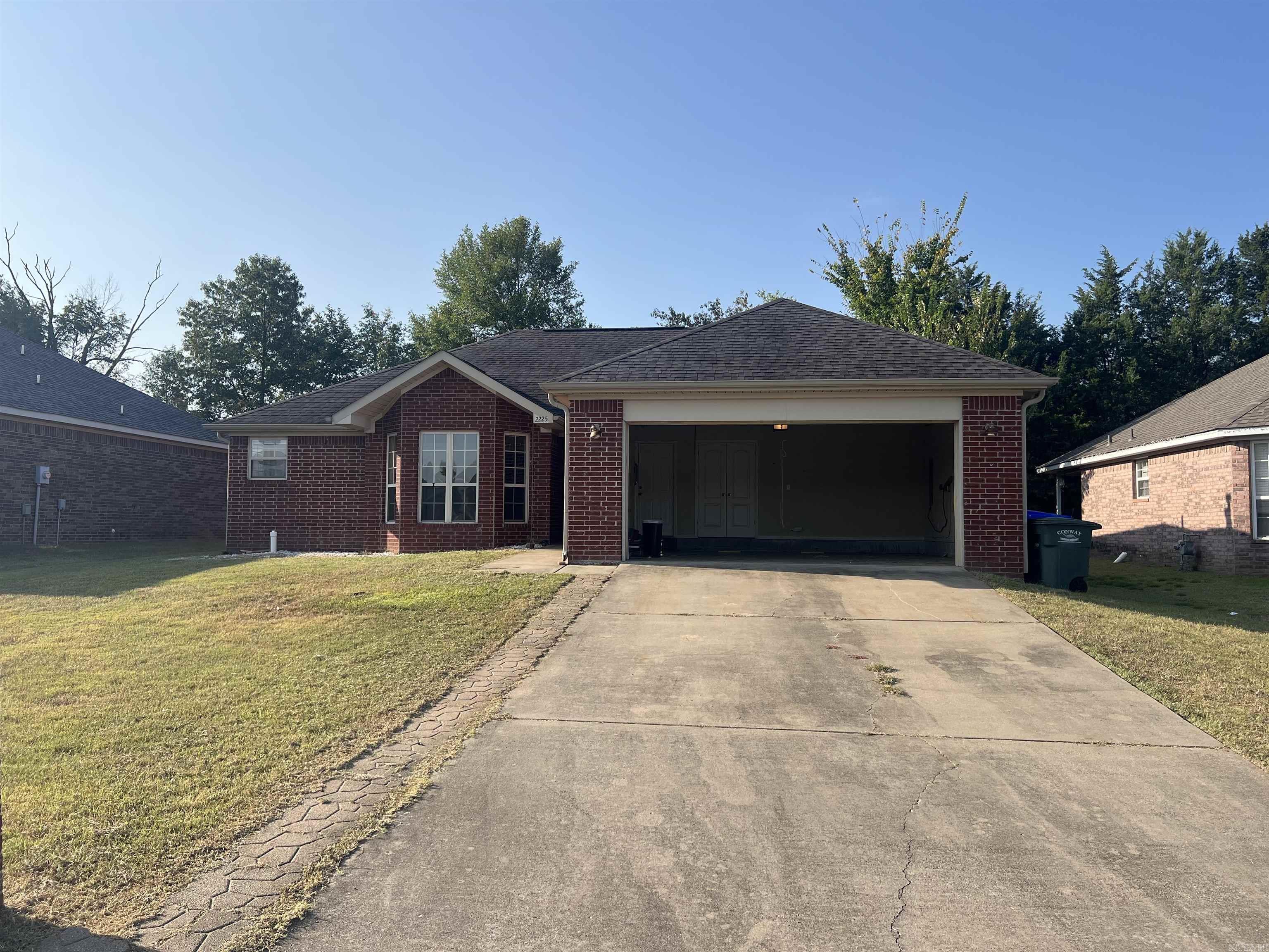 SMITHFIELD - Residential