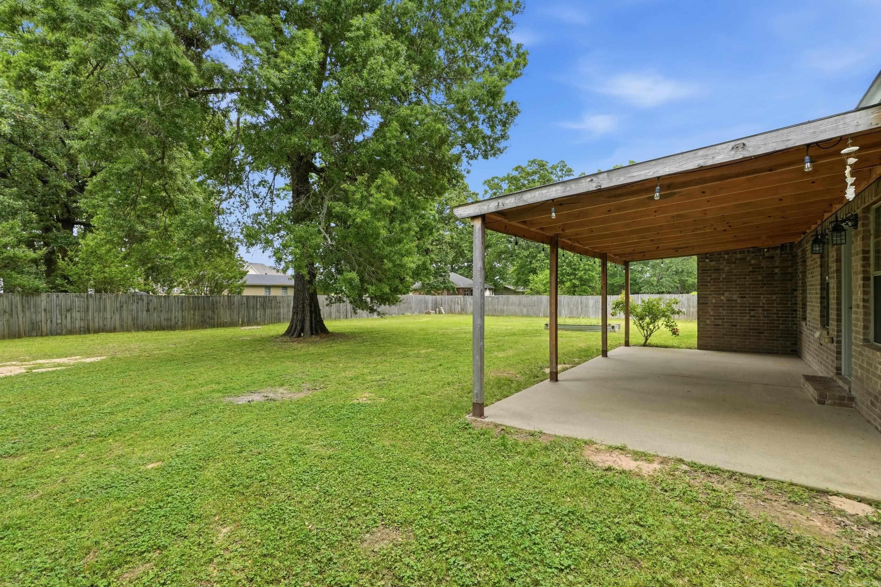 BROOKFIELD WEST - Residential