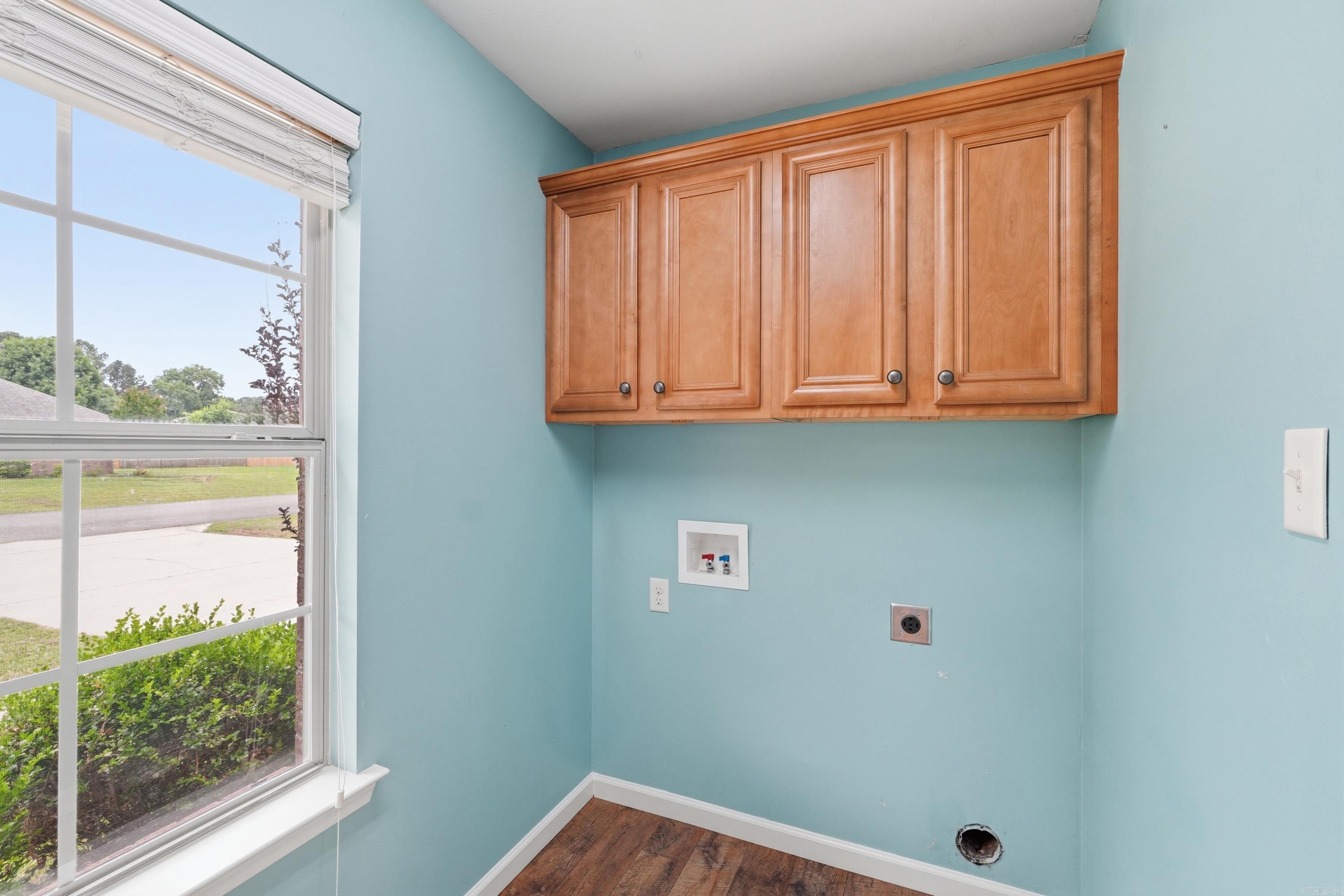 BROOKFIELD WEST - Residential