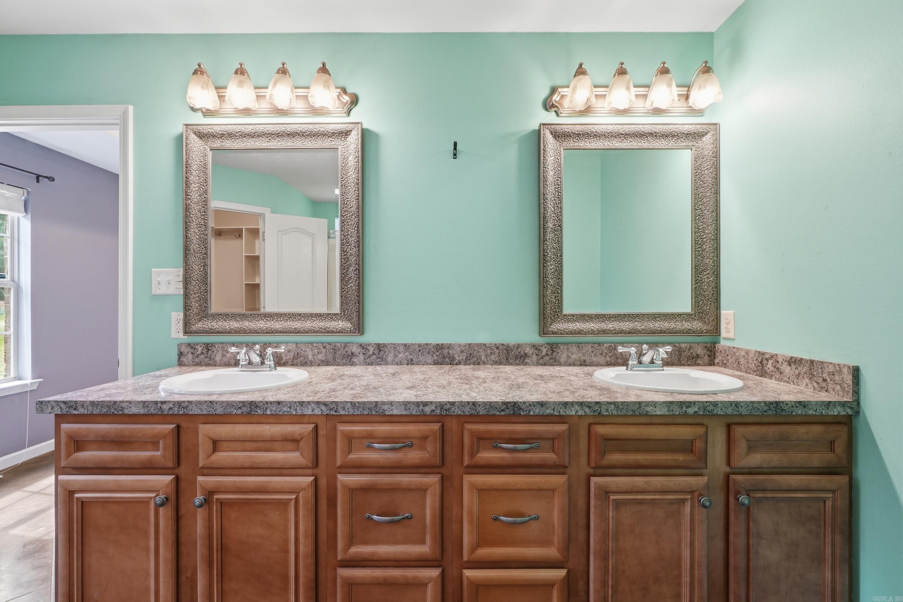 BROOKFIELD WEST - Residential