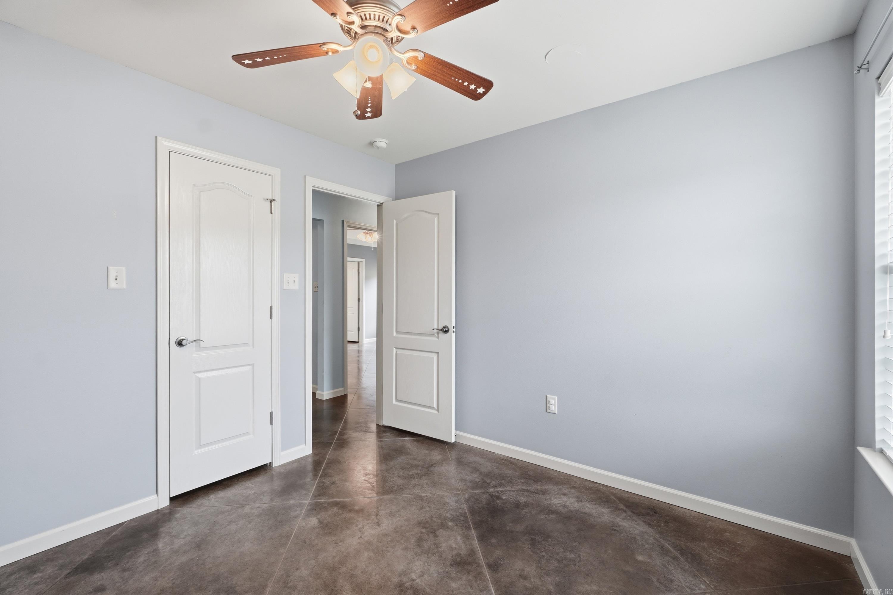 BROOKFIELD WEST - Residential