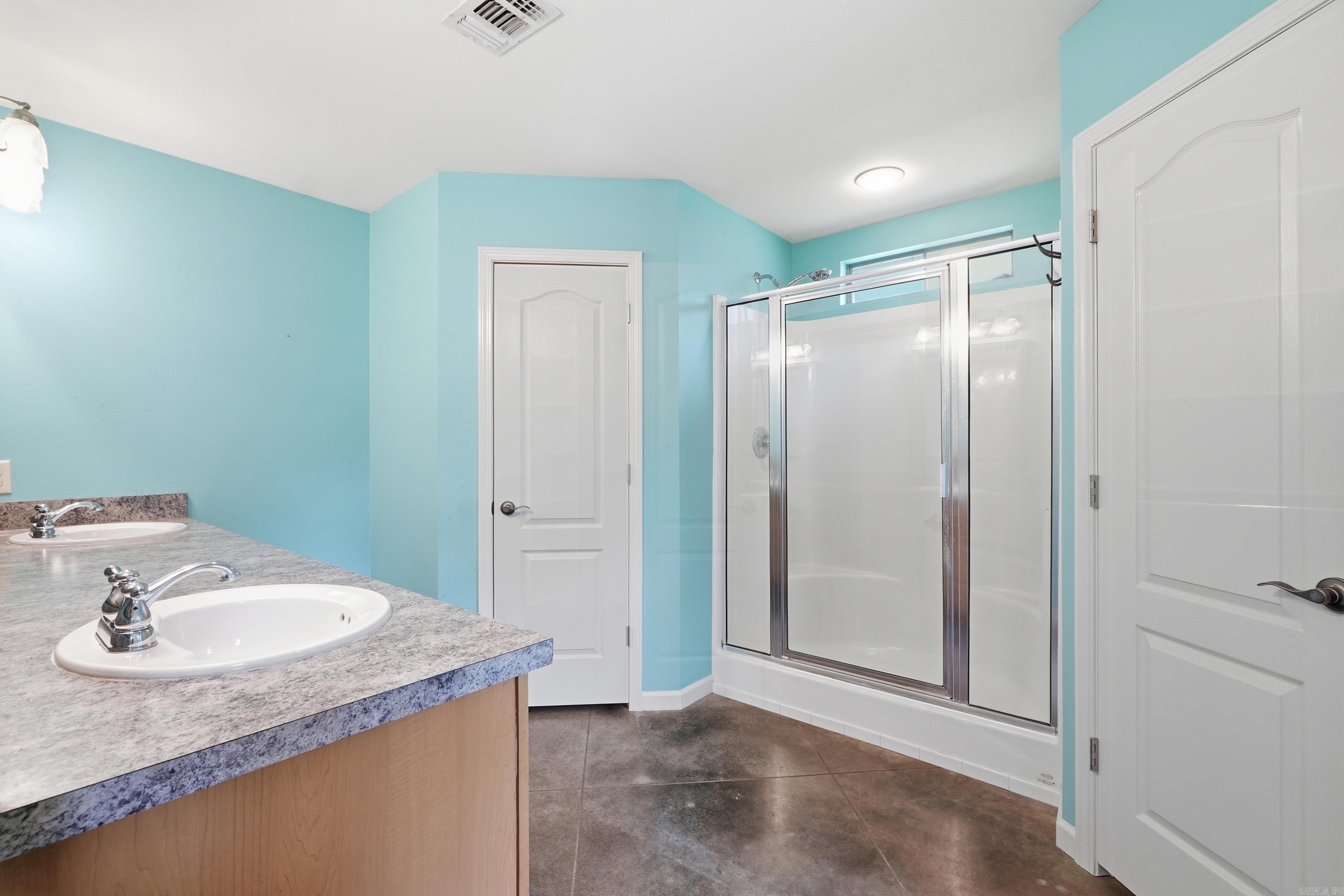 BROOKFIELD WEST - Residential