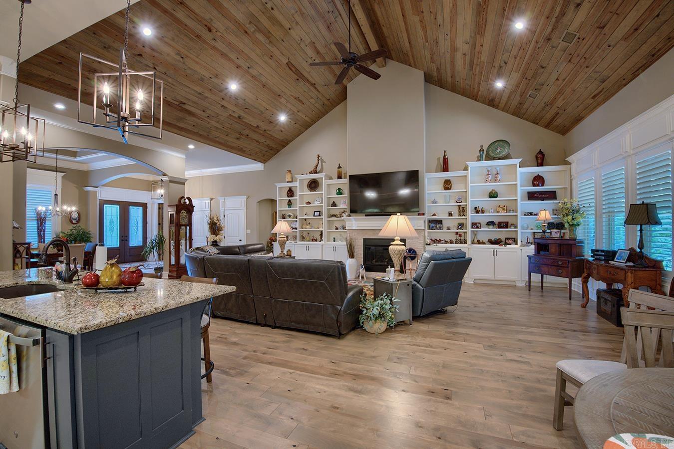ISABELLA GOLF COURSE - Residential