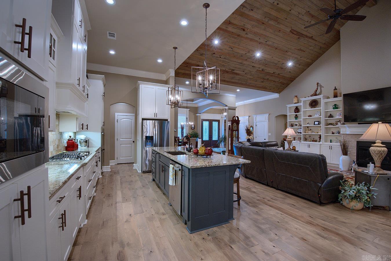 ISABELLA GOLF COURSE - Residential