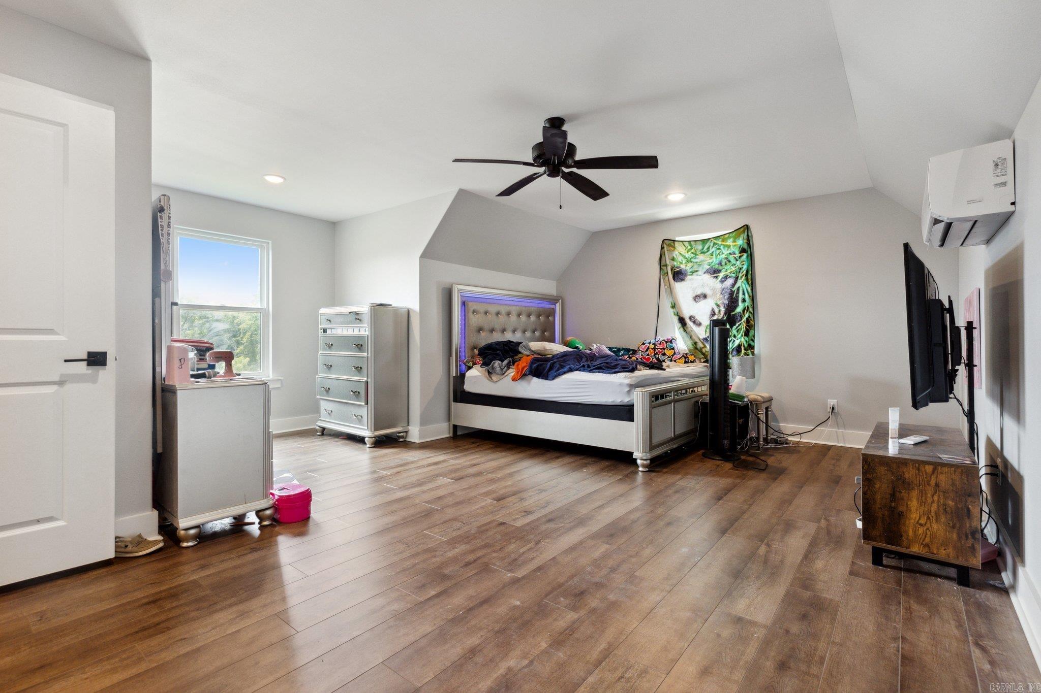 FIELDS OF HURRICANE LAKE ESTATES - Residential