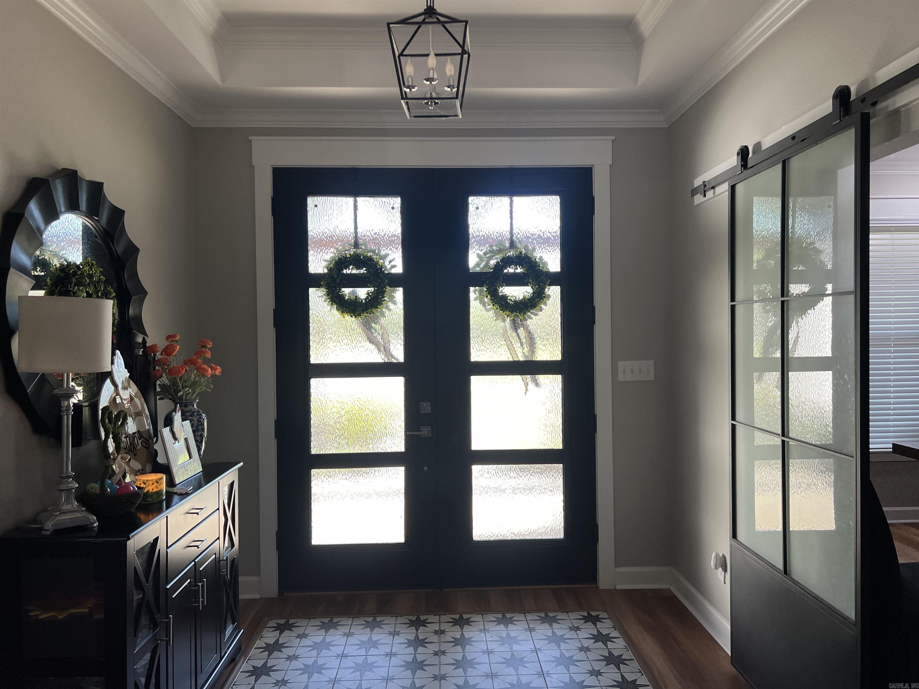 CARRIAGE COURT - Residential