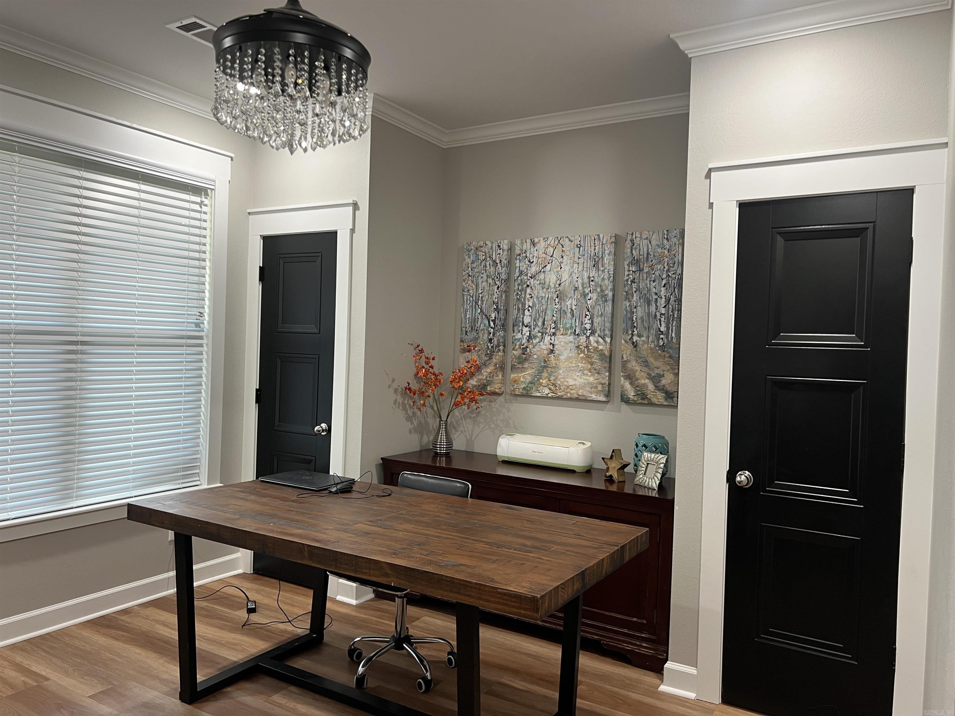 CARRIAGE COURT - Residential