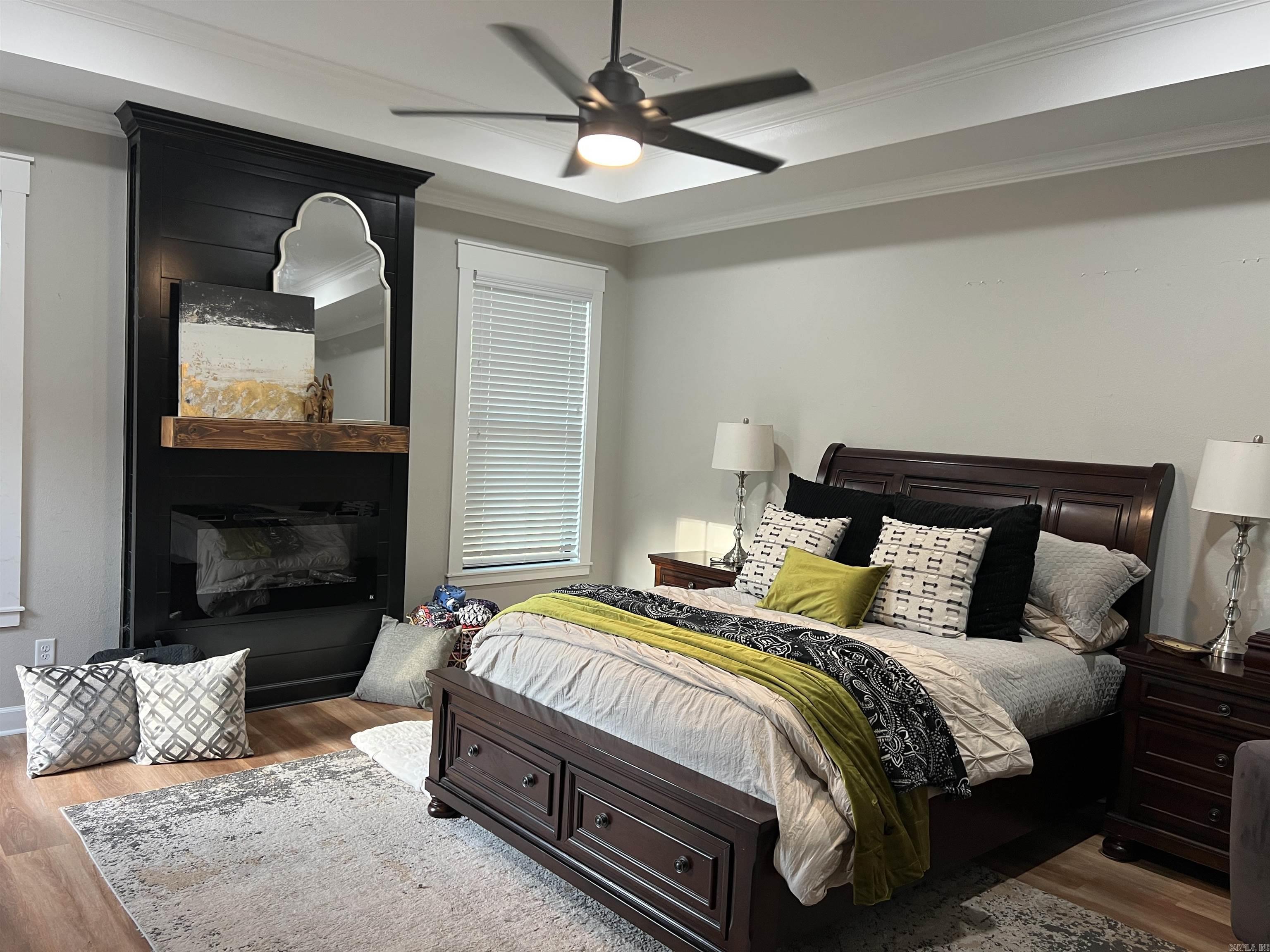 CARRIAGE COURT - Residential