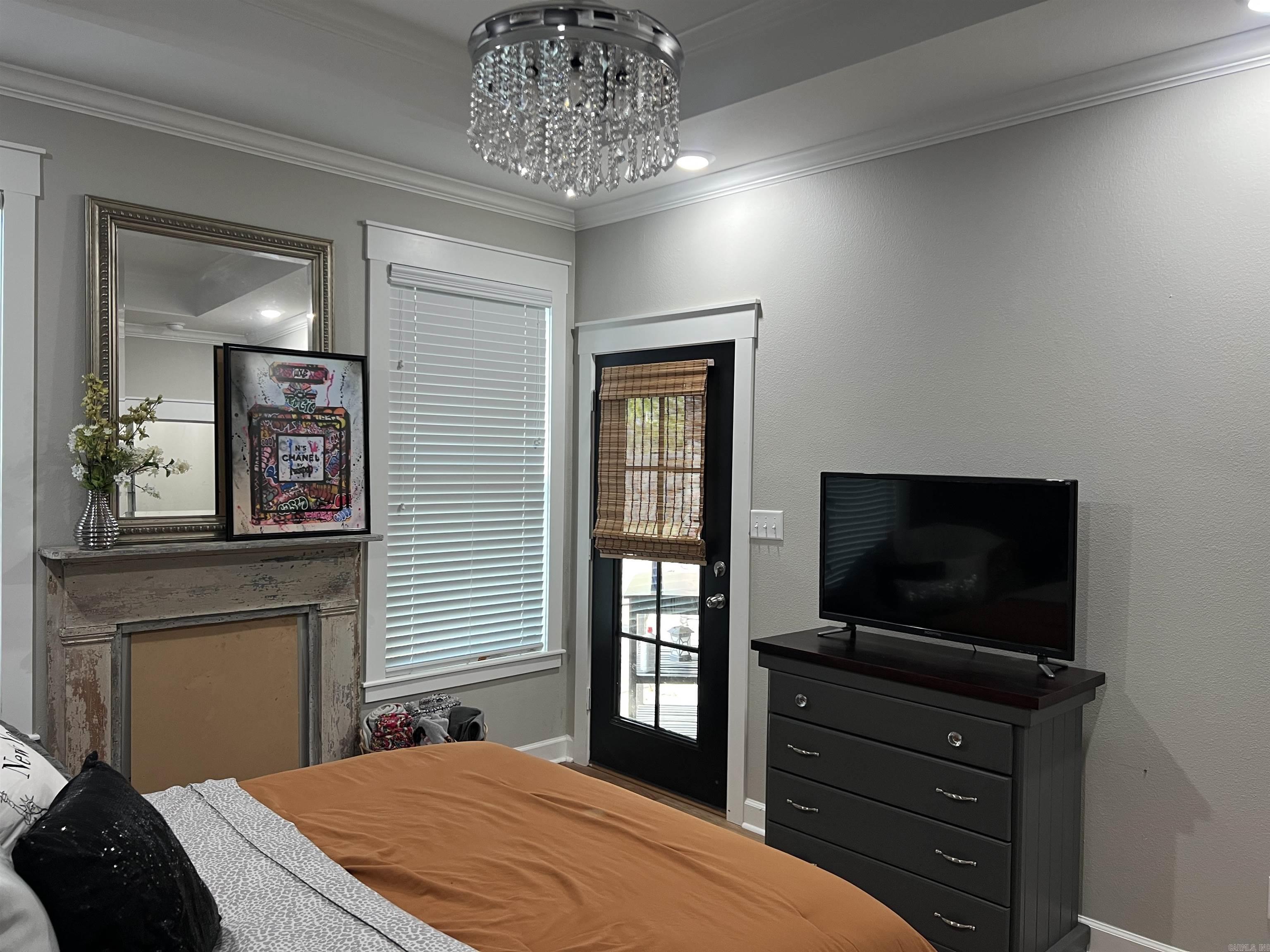 CARRIAGE COURT - Residential