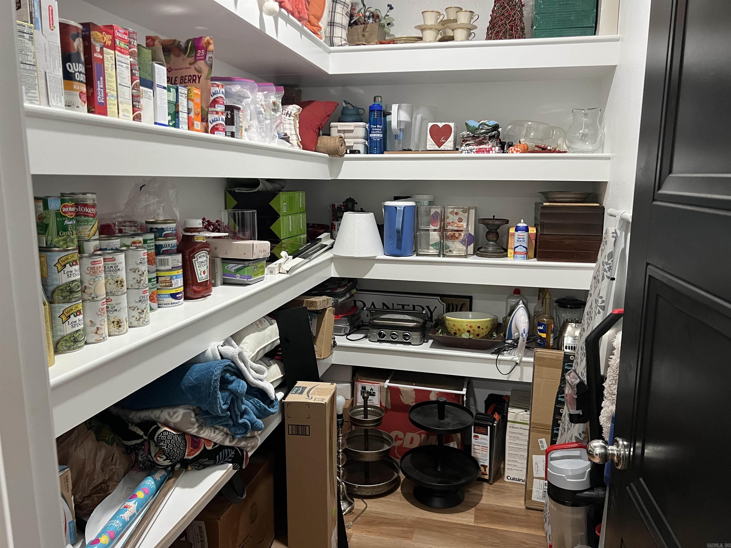 CARRIAGE COURT - Residential