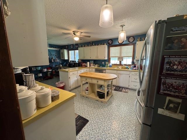 WHITE OAK - Residential