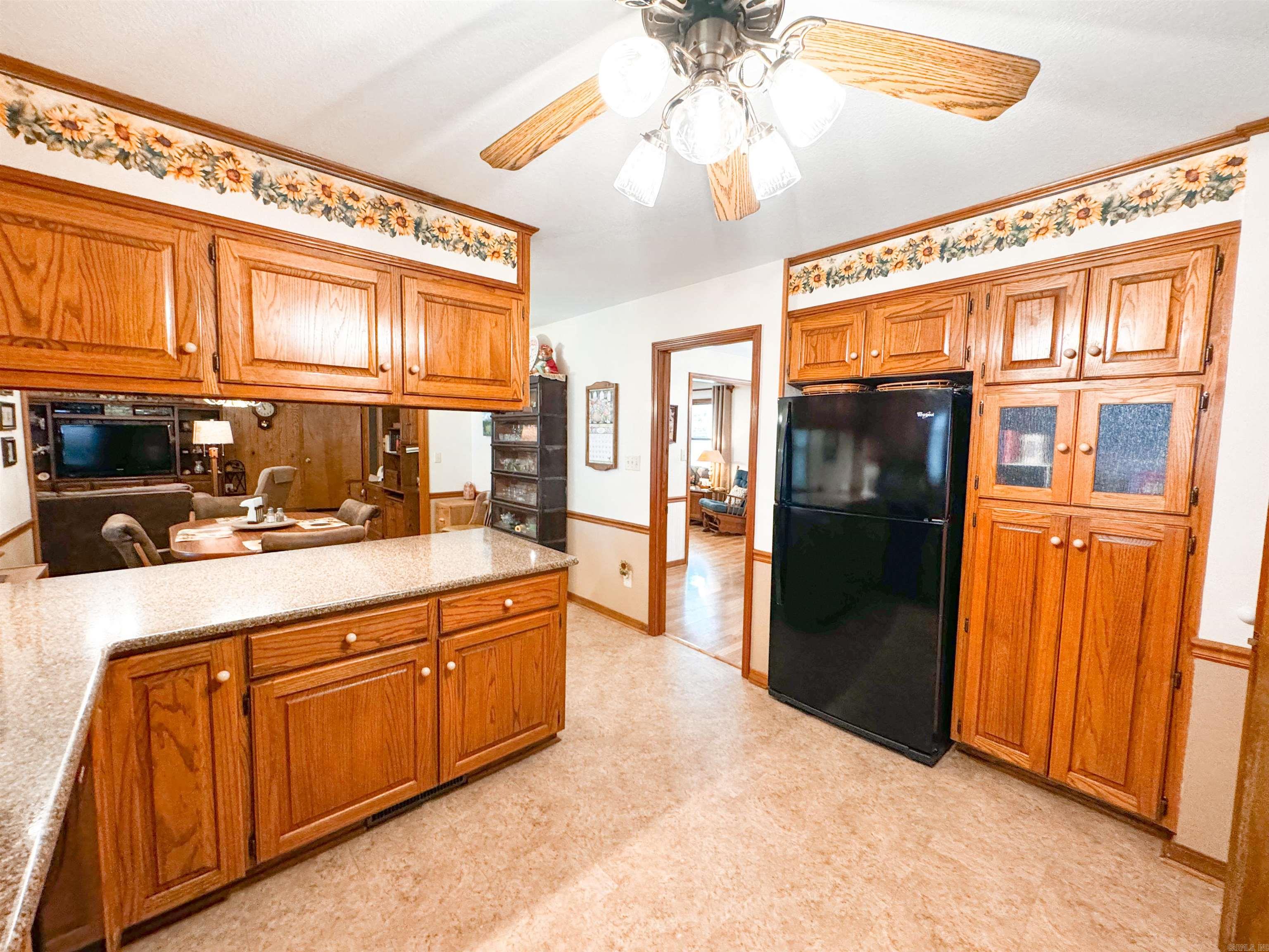 RIVER OAKS - Residential