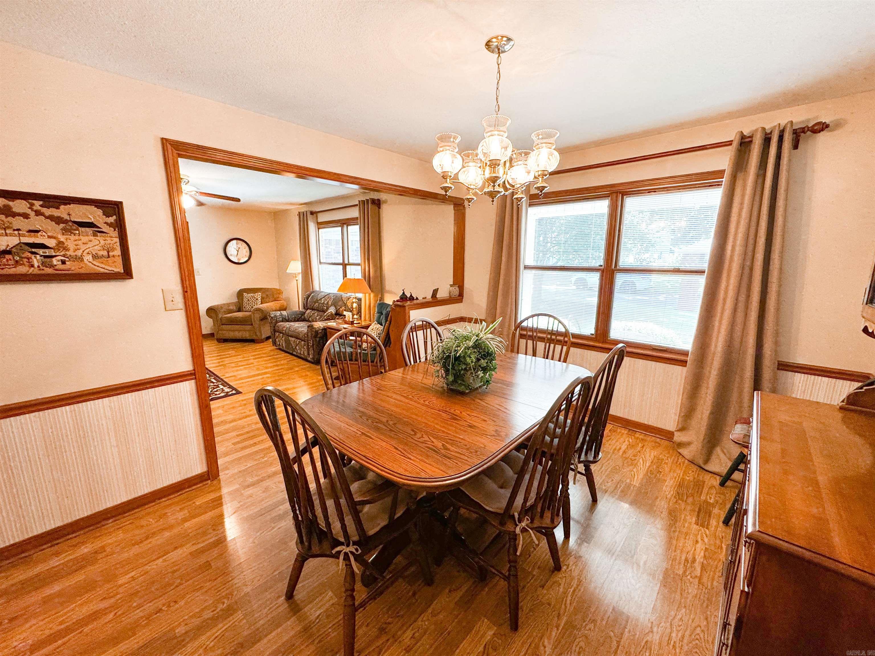 RIVER OAKS - Residential
