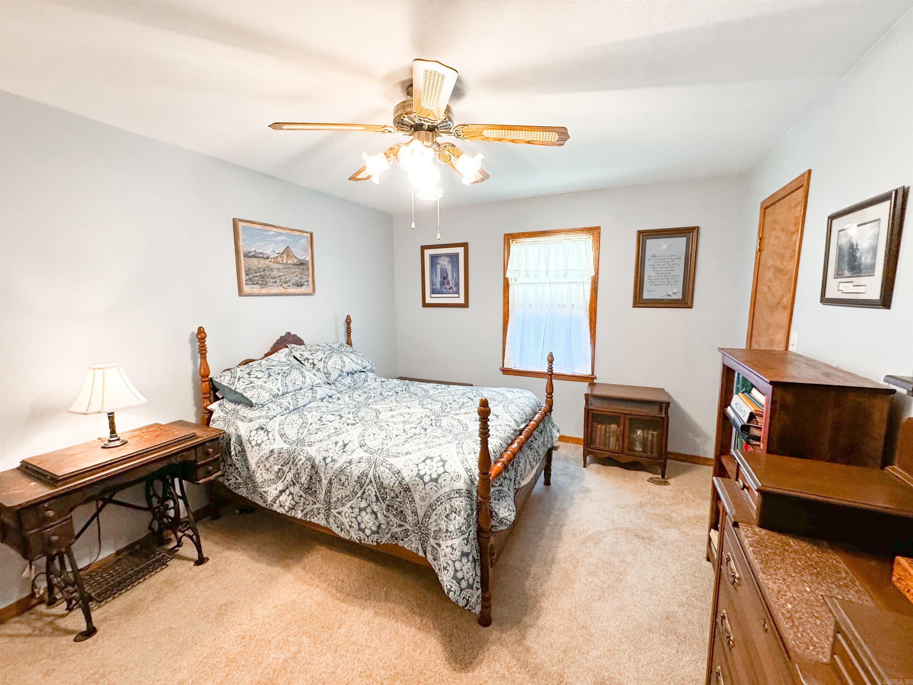 RIVER OAKS - Residential