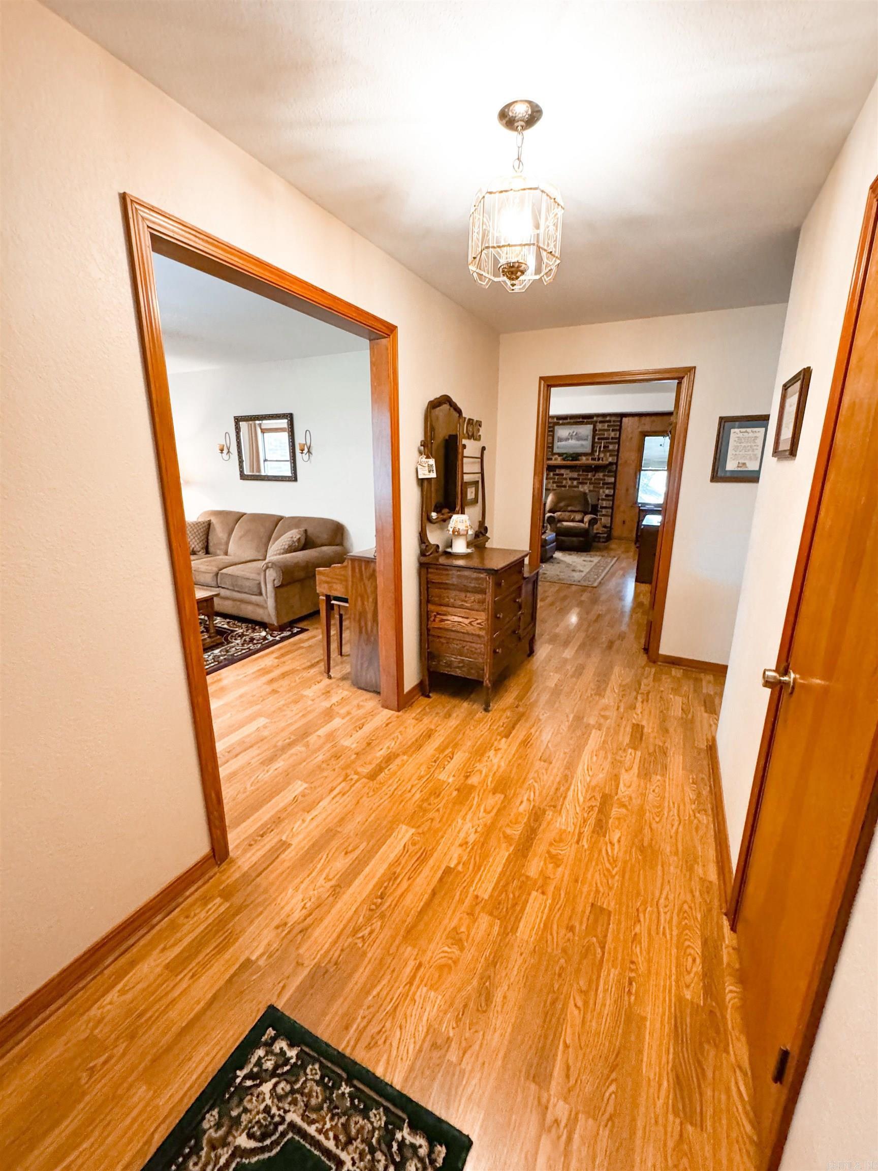 RIVER OAKS - Residential
