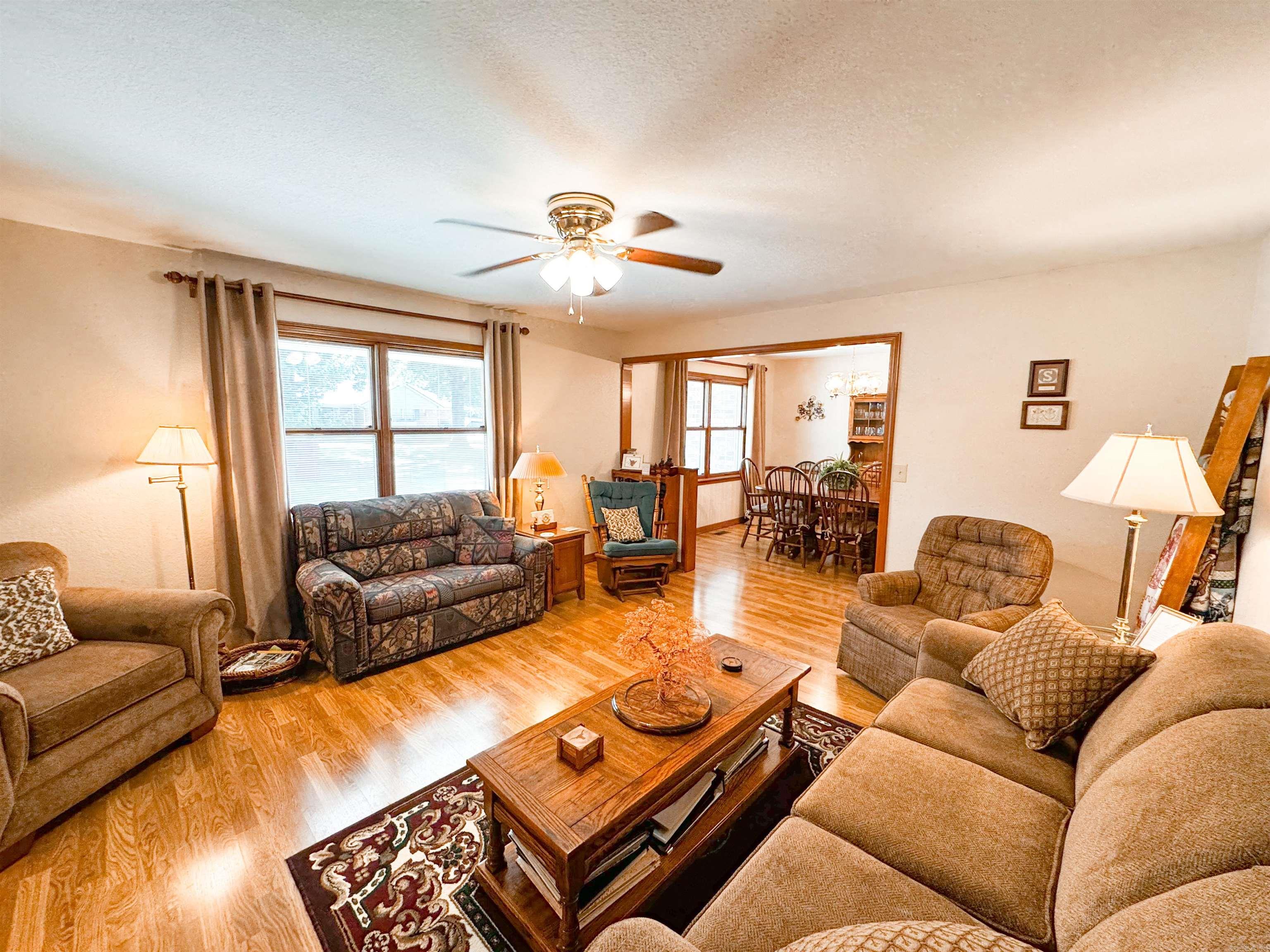 RIVER OAKS - Residential