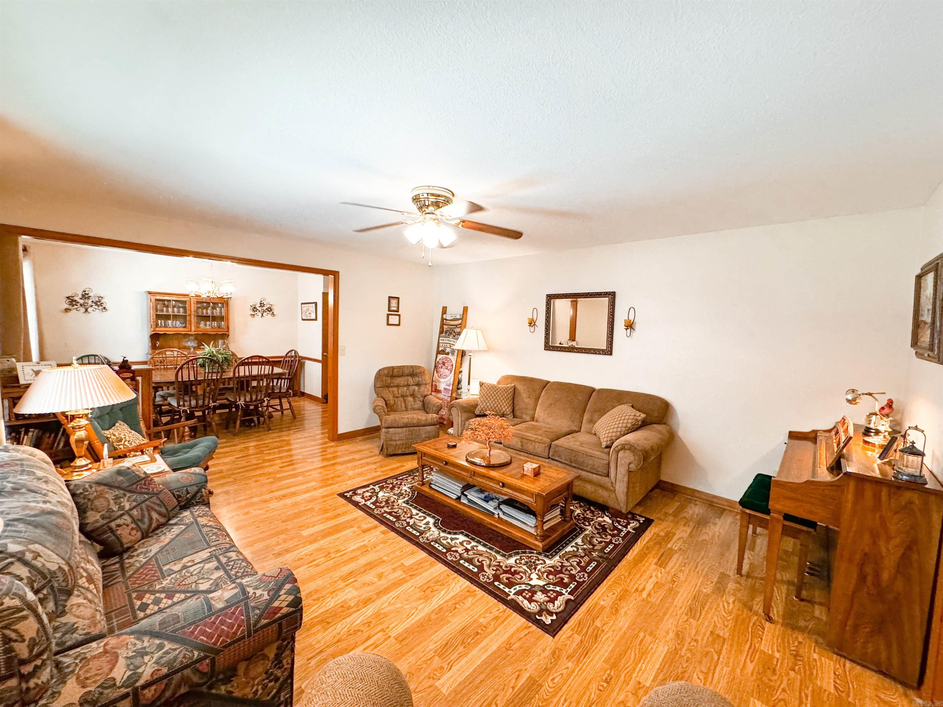 RIVER OAKS - Residential