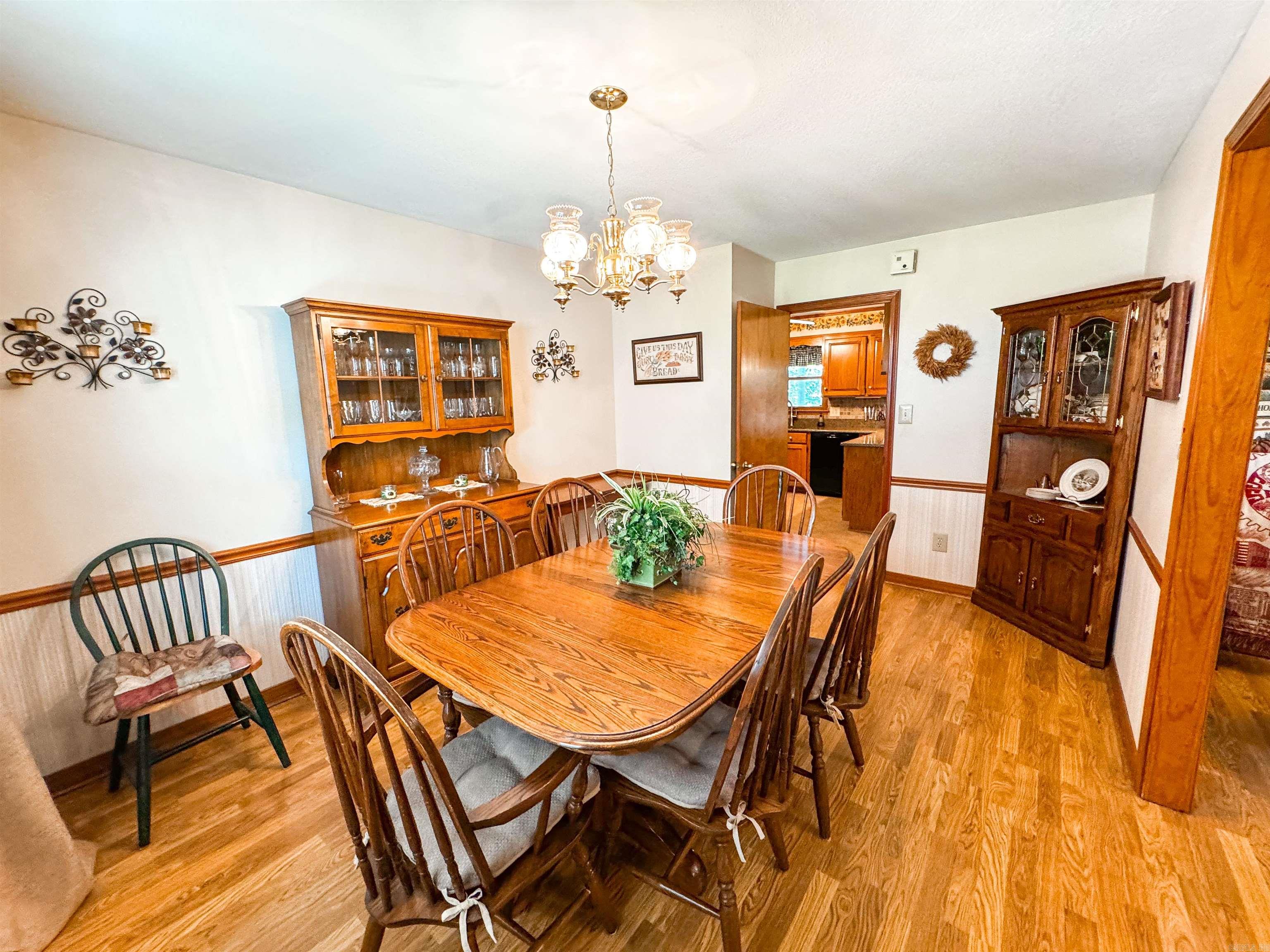 RIVER OAKS - Residential