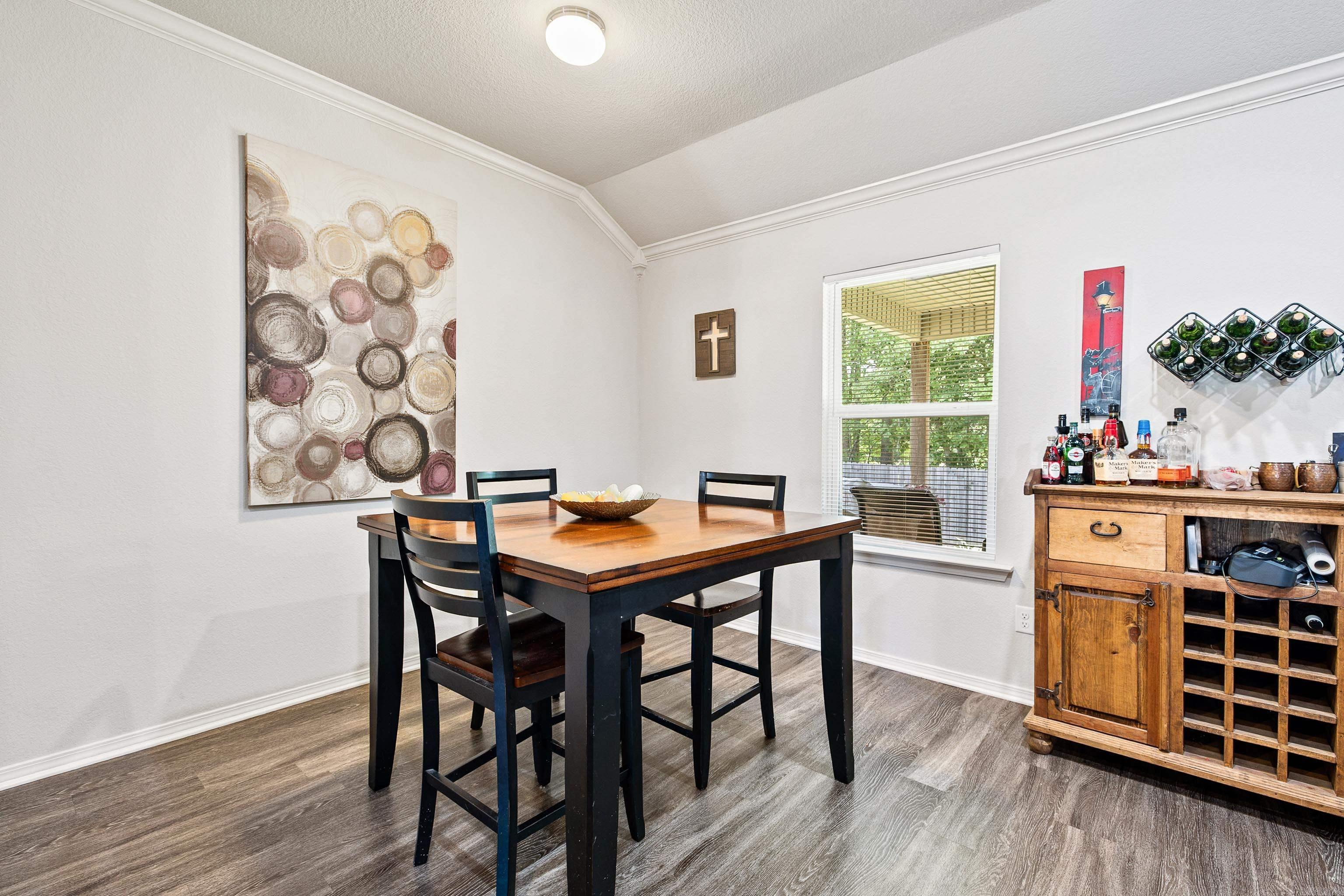 BENJAMIN GROVE - Residential