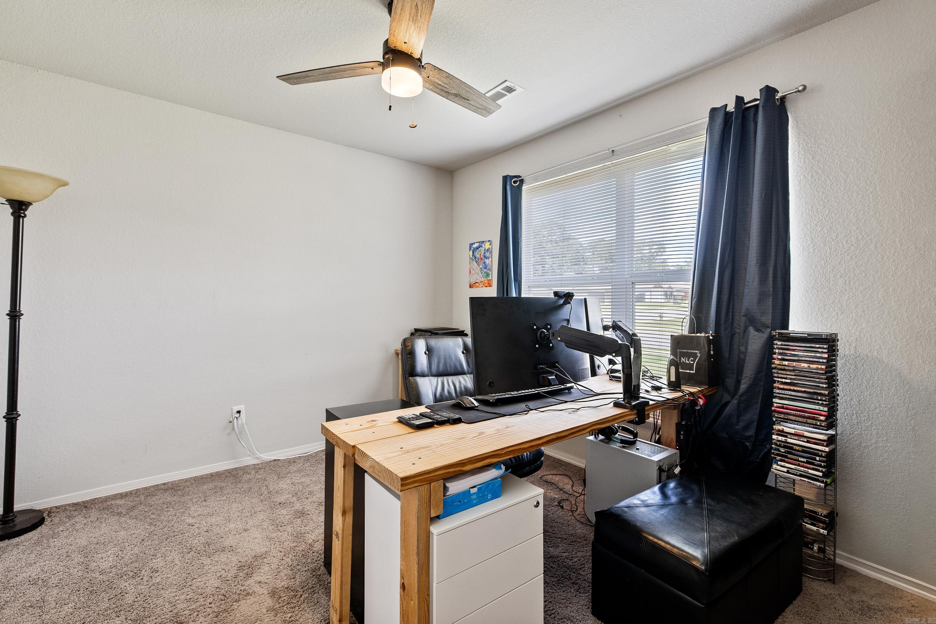 BENJAMIN GROVE - Residential