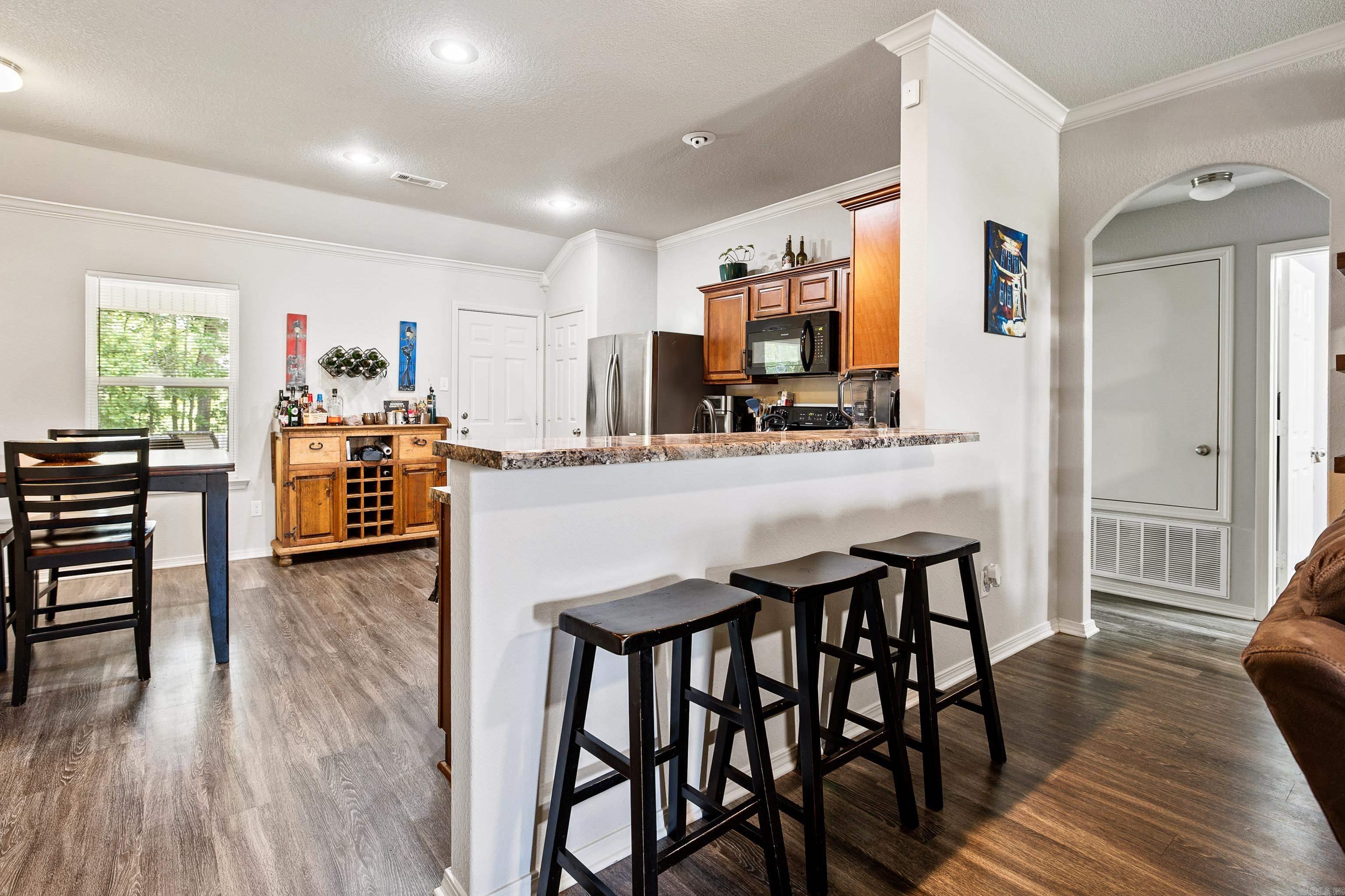 BENJAMIN GROVE - Residential