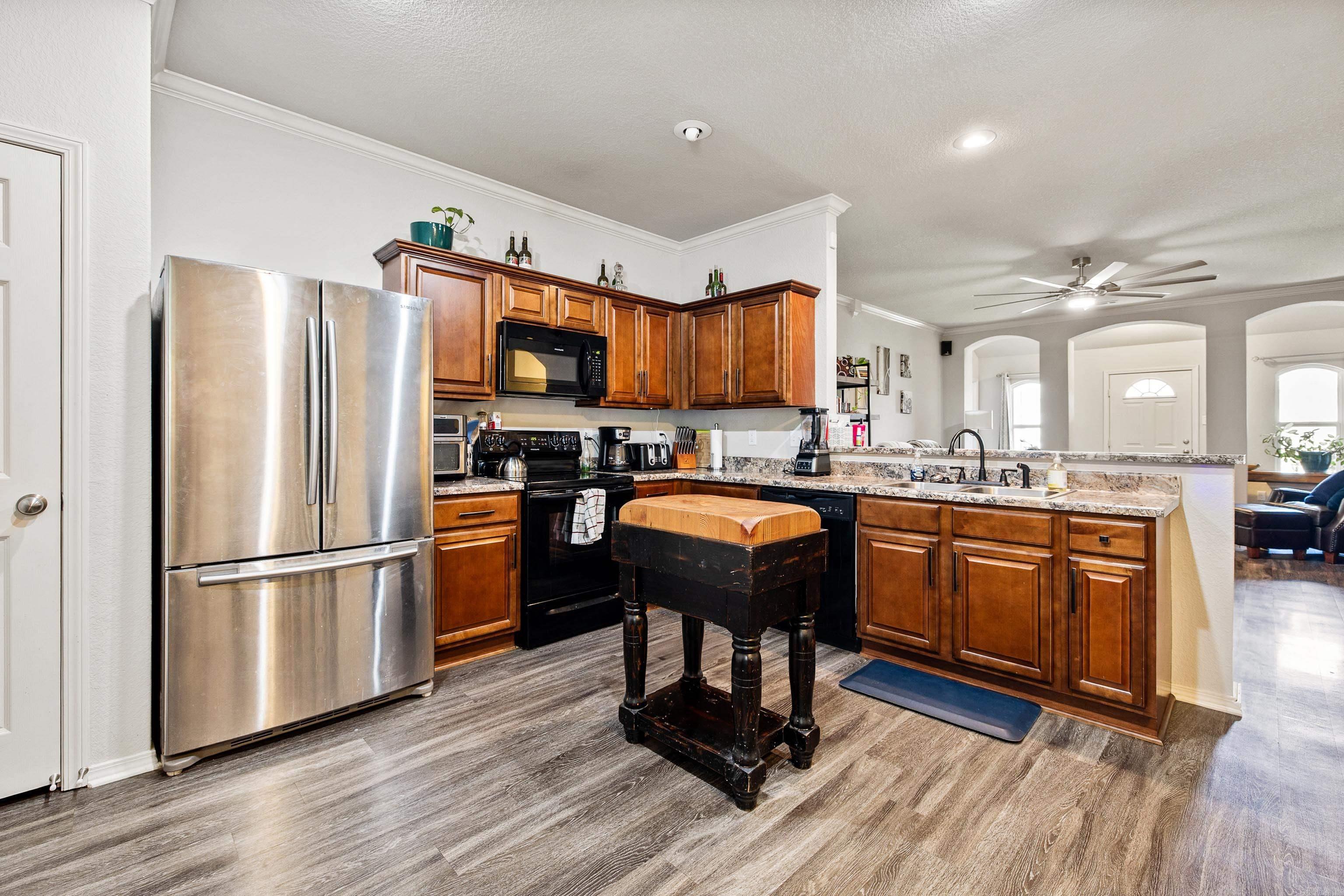 BENJAMIN GROVE - Residential