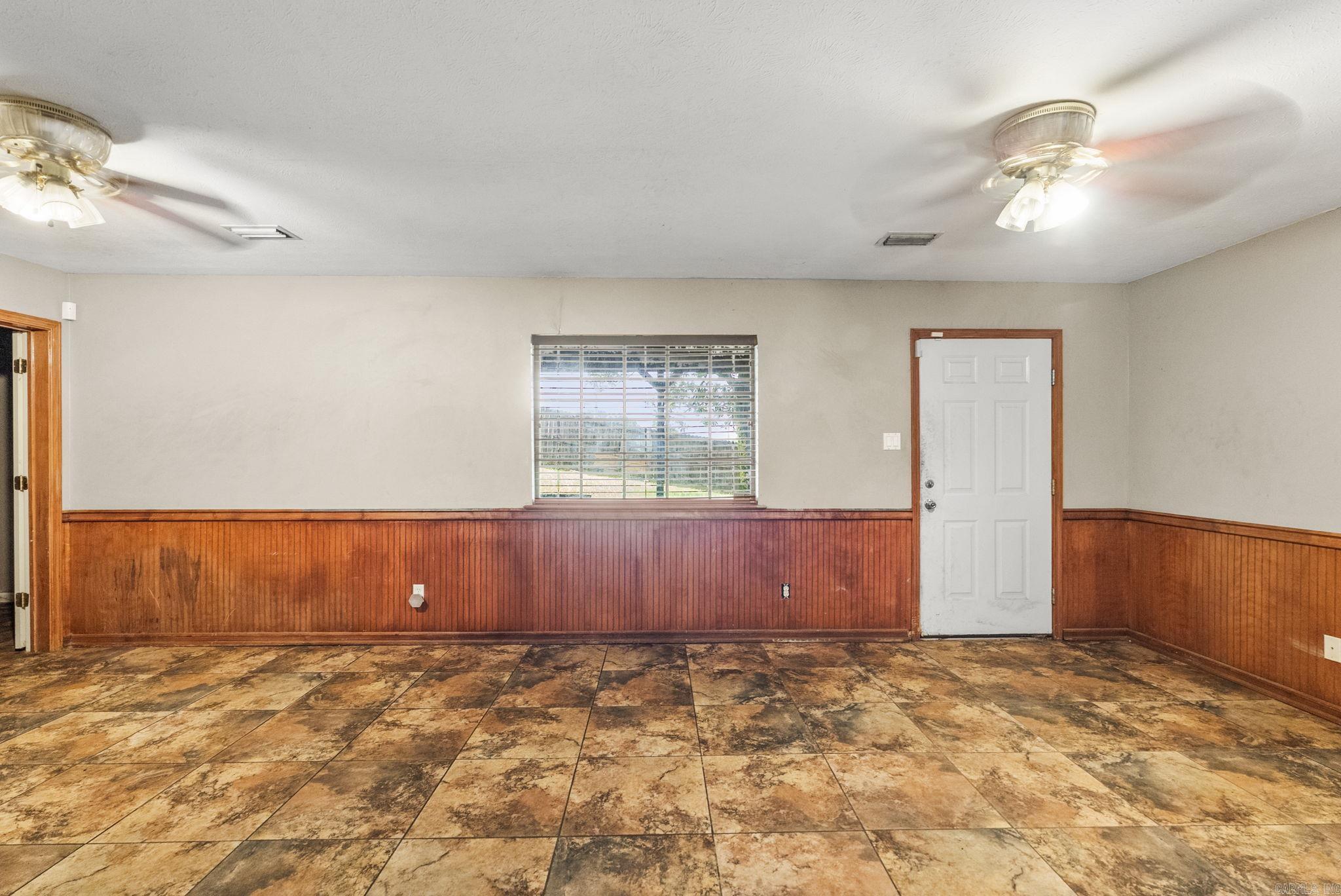 SADDLETOP - Residential