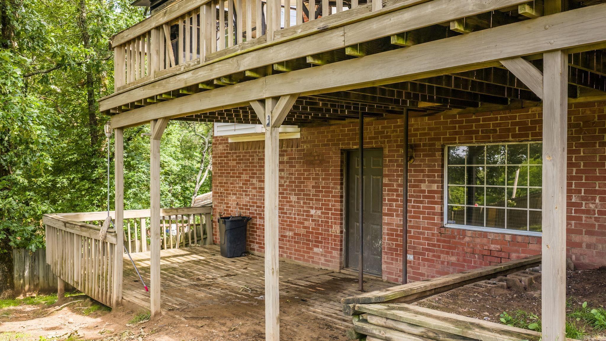 SADDLETOP - Residential